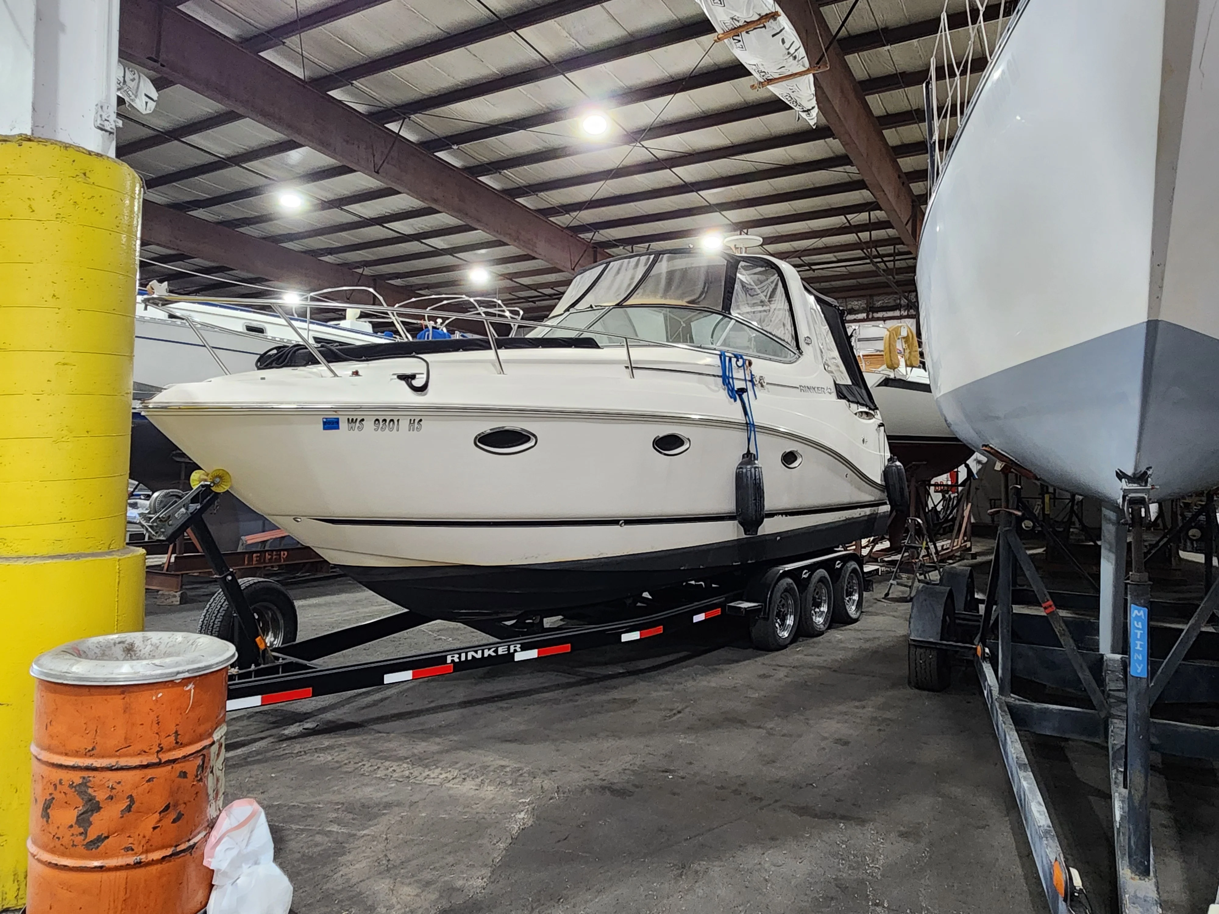 2008 Rinker 280 Express Cruiser yacht for sale in 