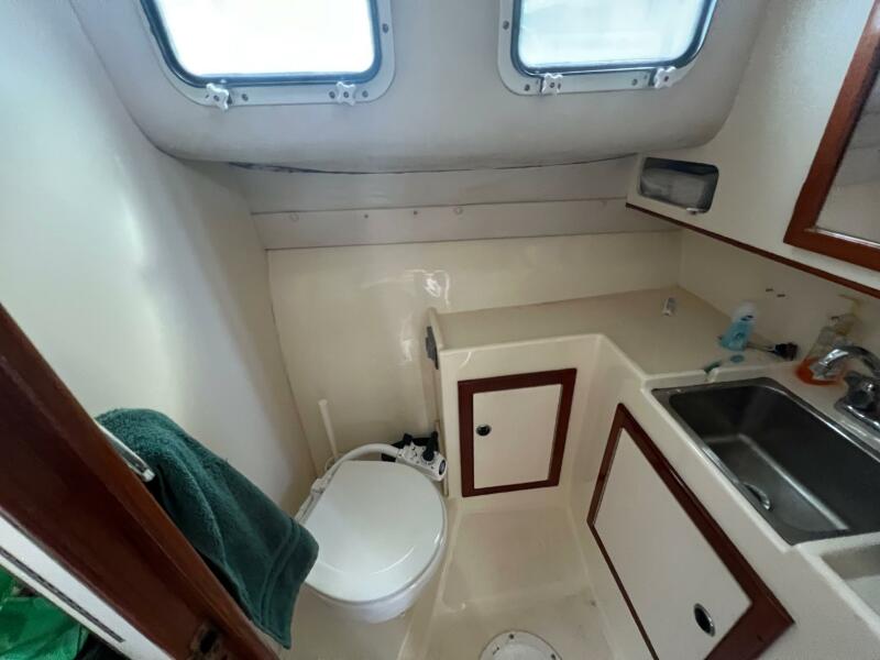 1996 Albin 28TE