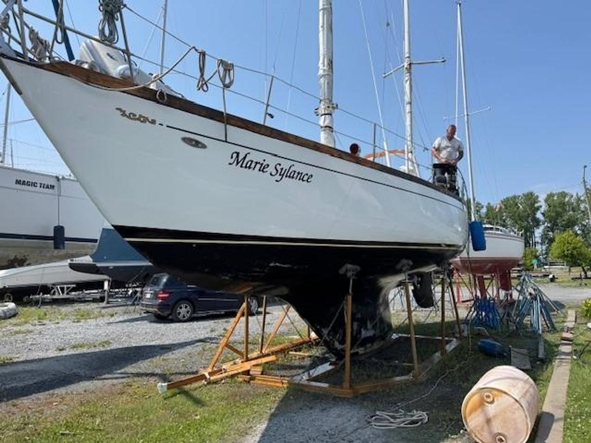 1978 Cheoy Lee Offshore 41 - Yawl