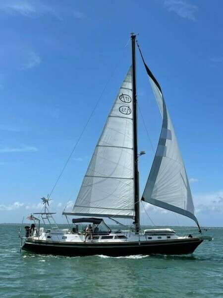 1989 Antigua yacht for sale in 