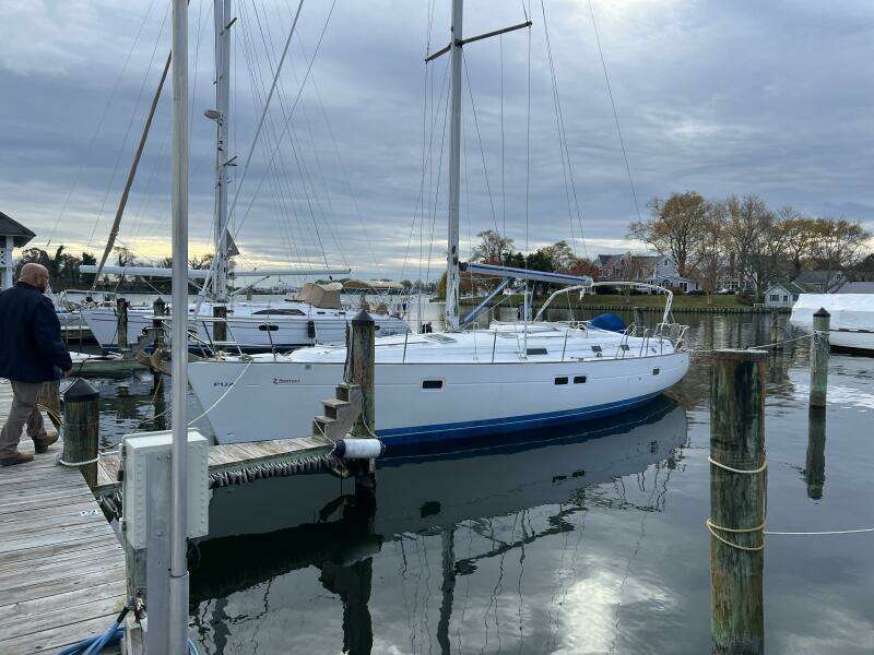 2001 Beneteau 411 yacht for sale in 