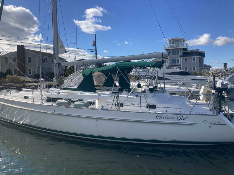 1996 Beneteau 40 CC yacht for sale in 