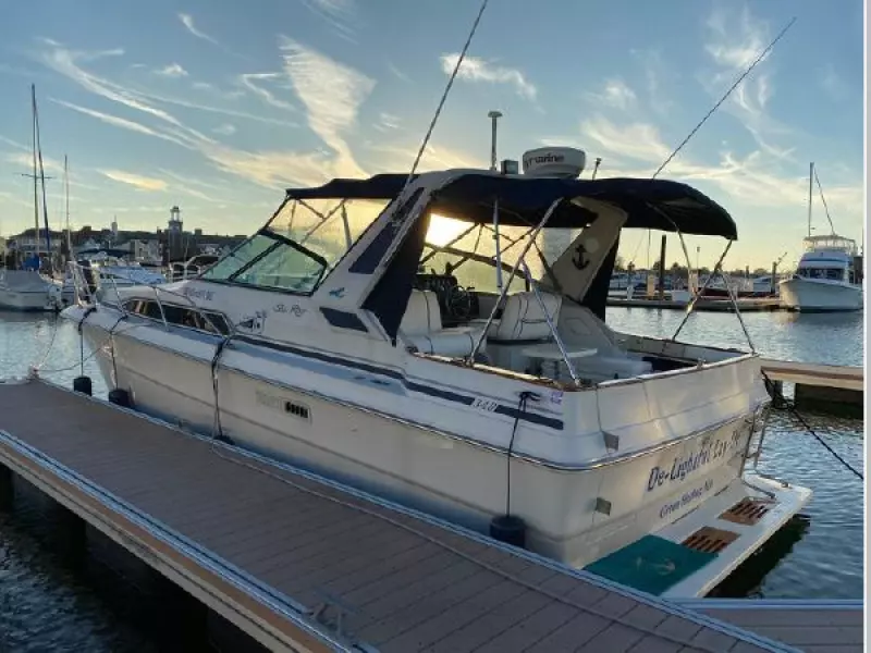 1988 Sea Ray 340 Express Cruiser yacht for sale in 
