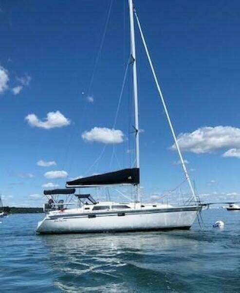 1992 Hunter 33.5 yacht for sale in 
