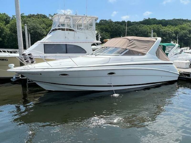 1998 Chris-Craft 320 Express Cruiser yacht for sale in 
