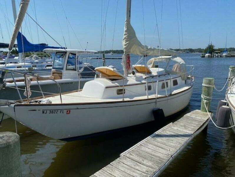 1979 Bristol Bristol 32 yacht for sale in 