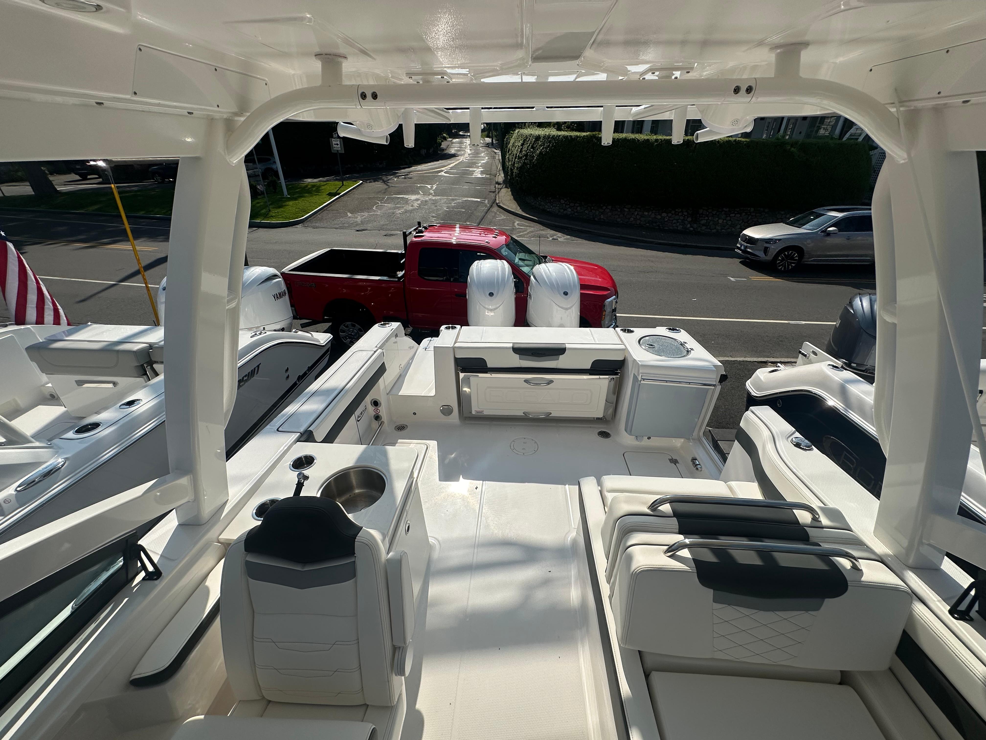 Robalo R257 2025 Robalo R257 Dual Console for Sale in Westport, CT, United States ...