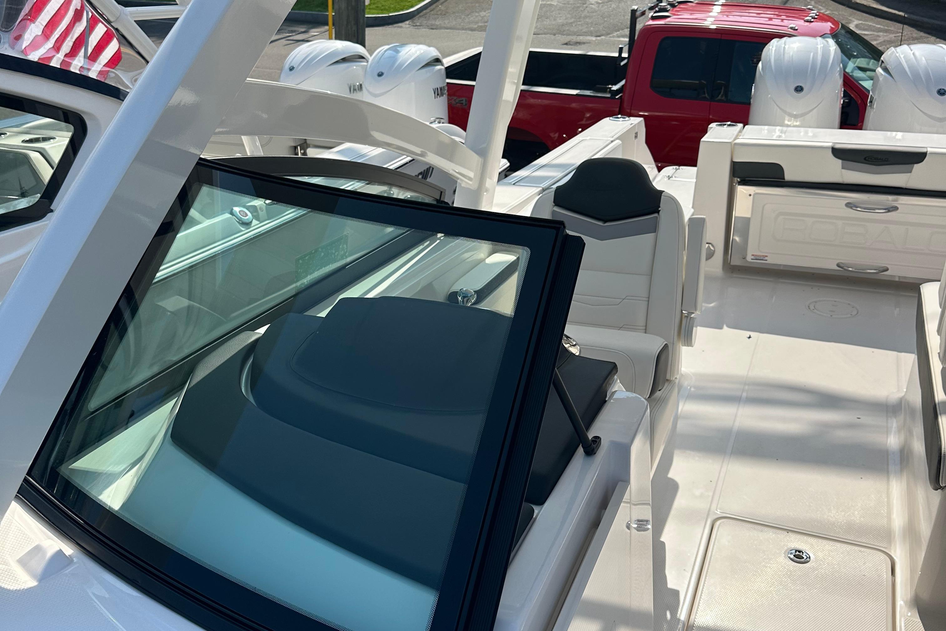 Robalo R257 2025 Robalo R257 Dual Console for Sale in Westport, CT, United States ...