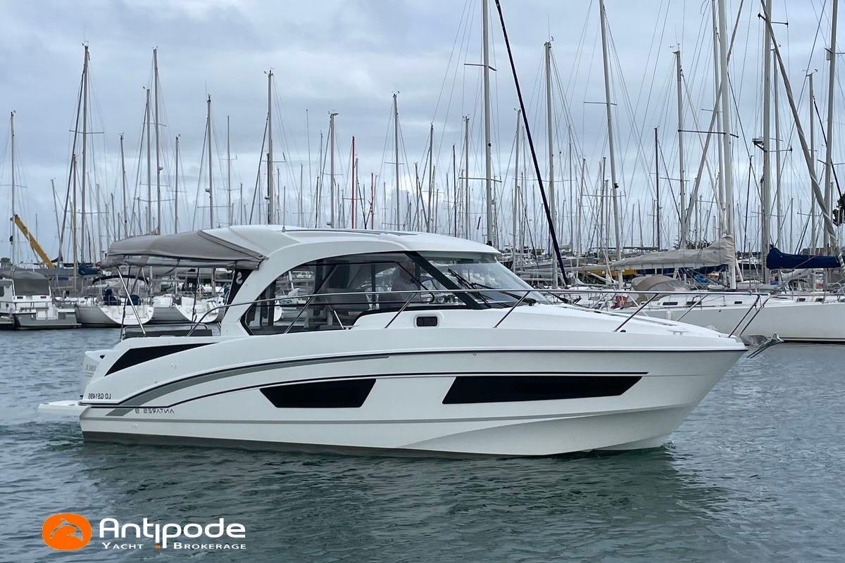 2022 Beneteau Antares 9 OB