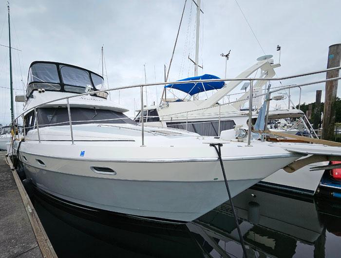 1990 Bayliner 4387 Motoryacht for Sale in Seattle, WA, United States ...