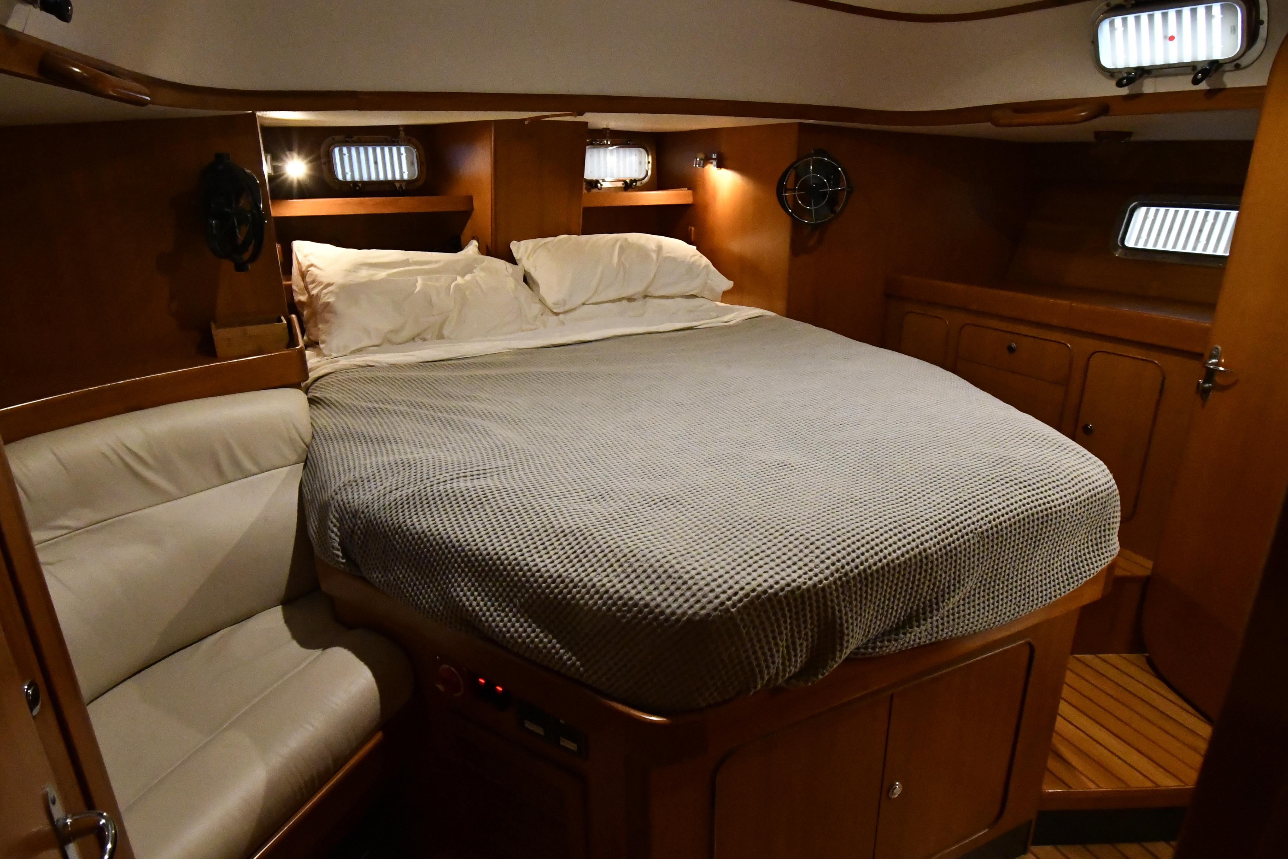 2002 Hylas 46 for Sale in Baltimore, MD, United States | 46 ft | Global ...