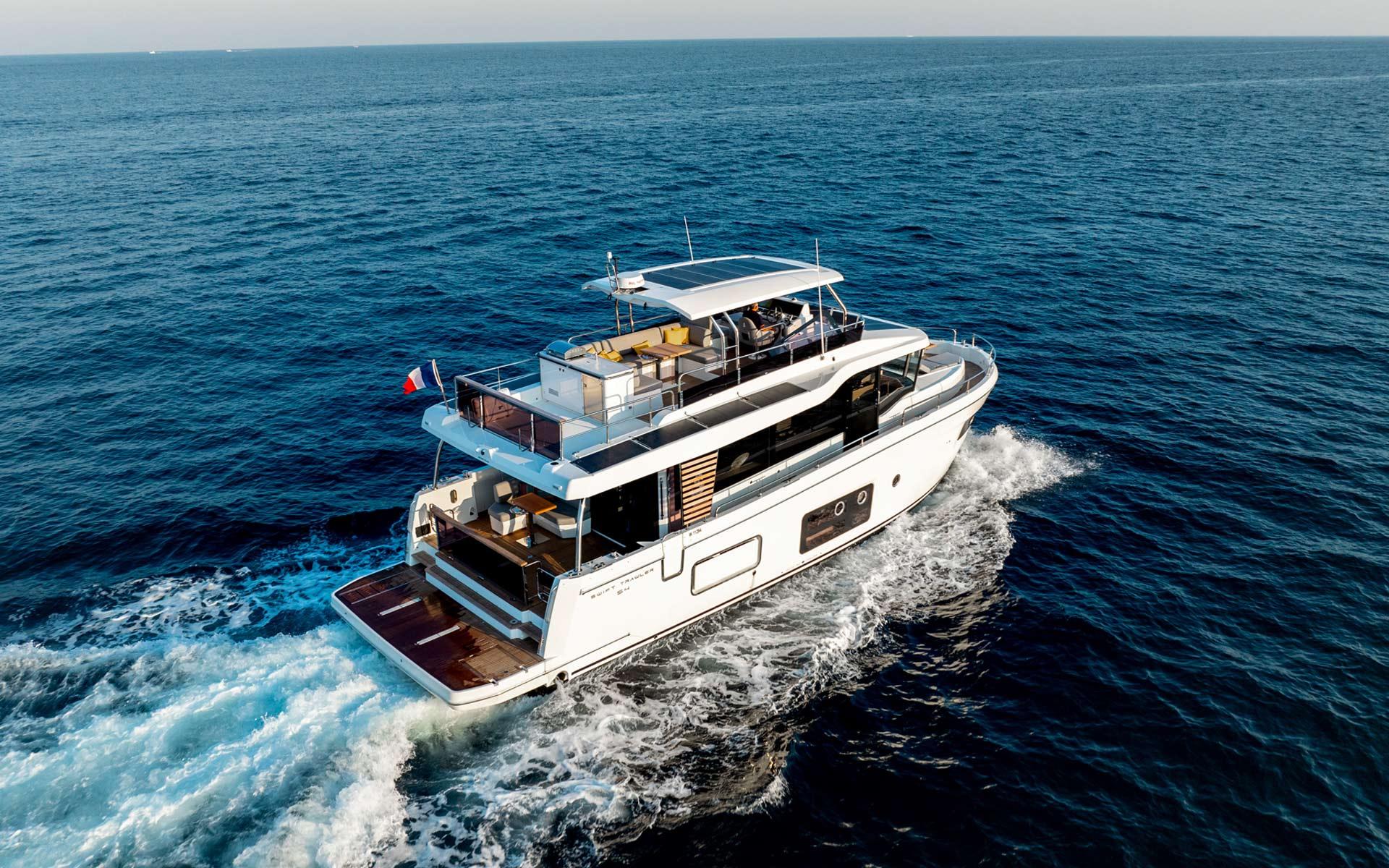 2026 Beneteau Swift Trawler 54