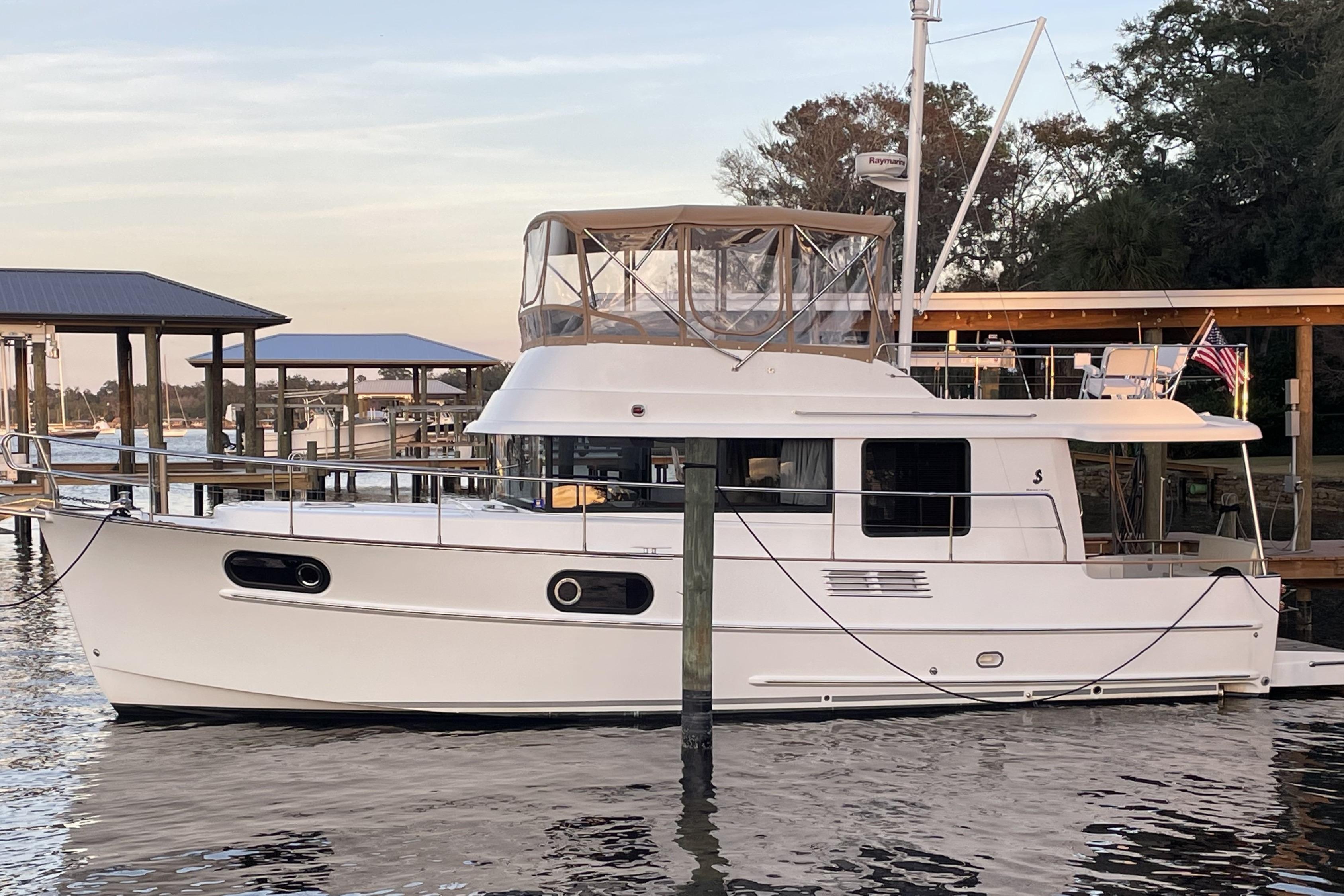 2013 Beneteau Swift Trawler 44