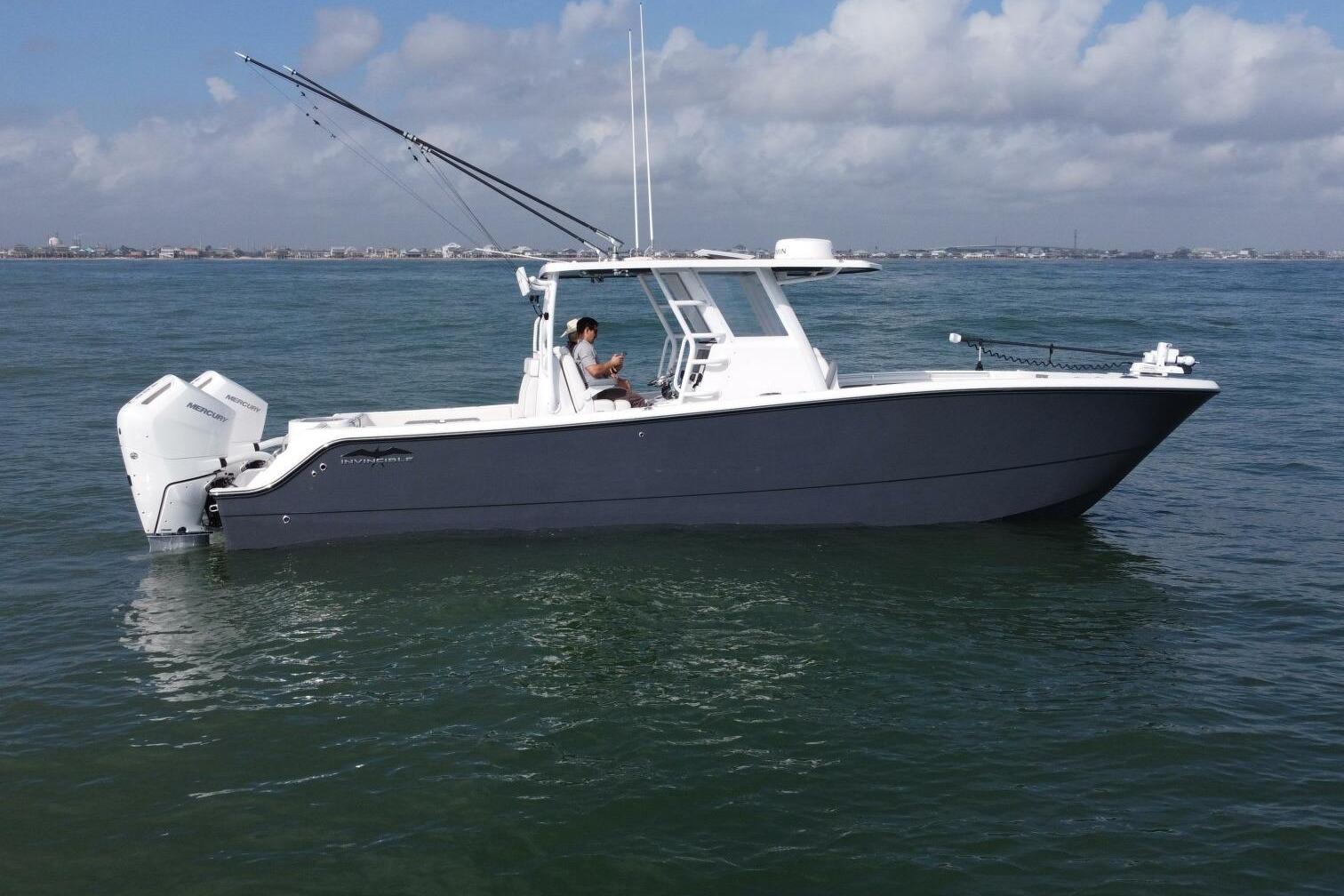 2024 Invincible 33 Catamaran