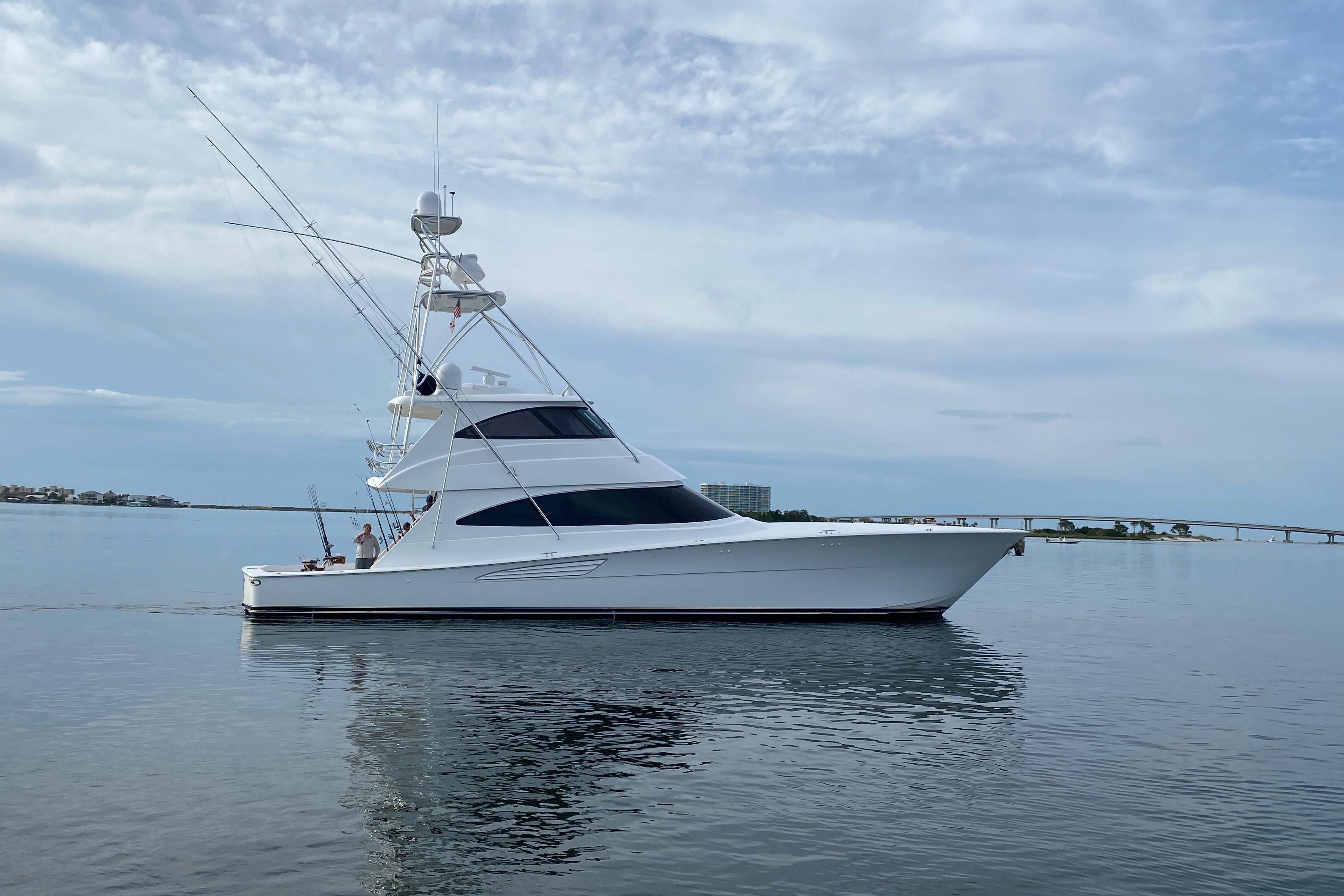 2021 Viking 72 Enclosed Bridge