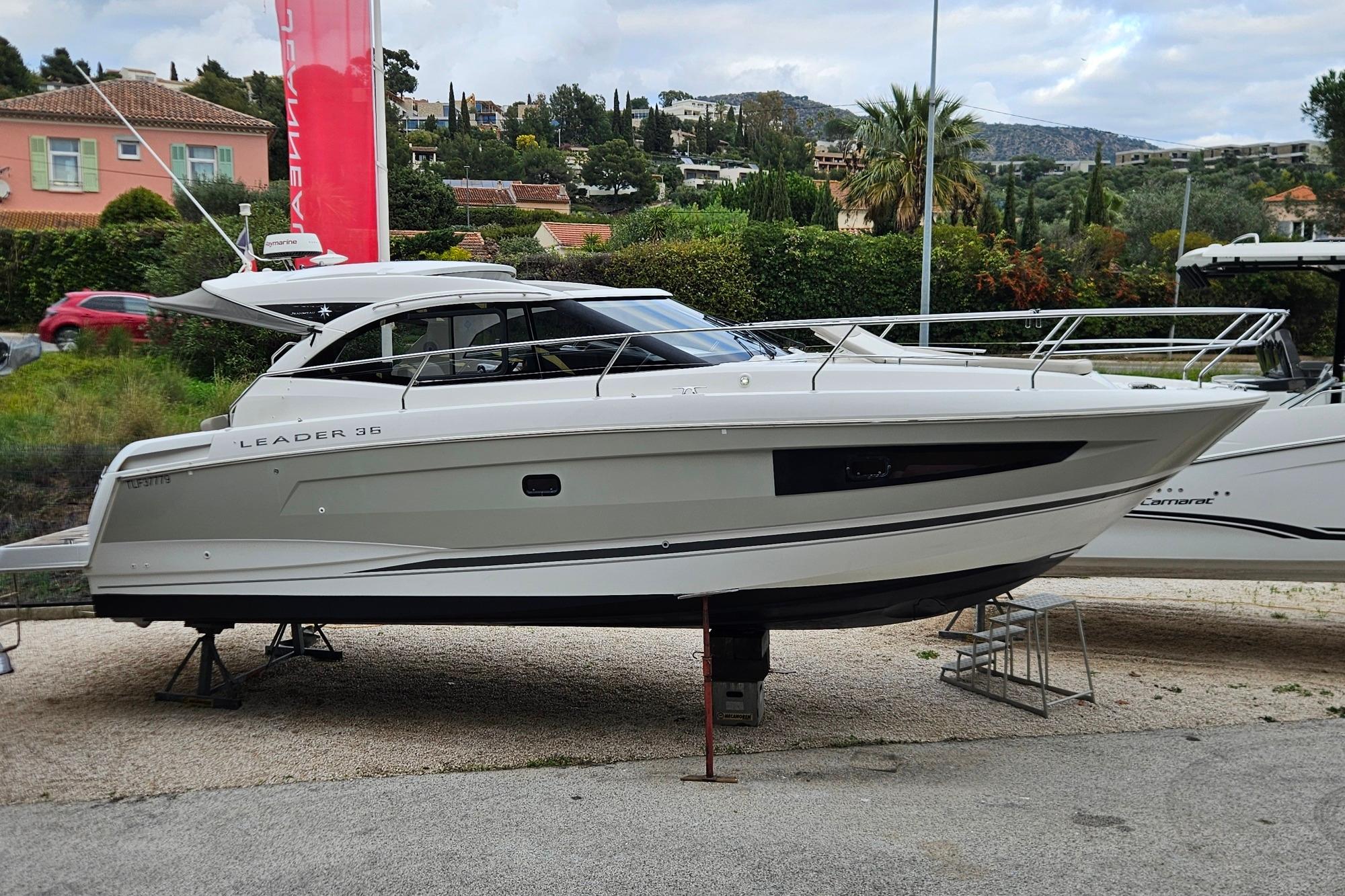 2015 Jeanneau Leader 36