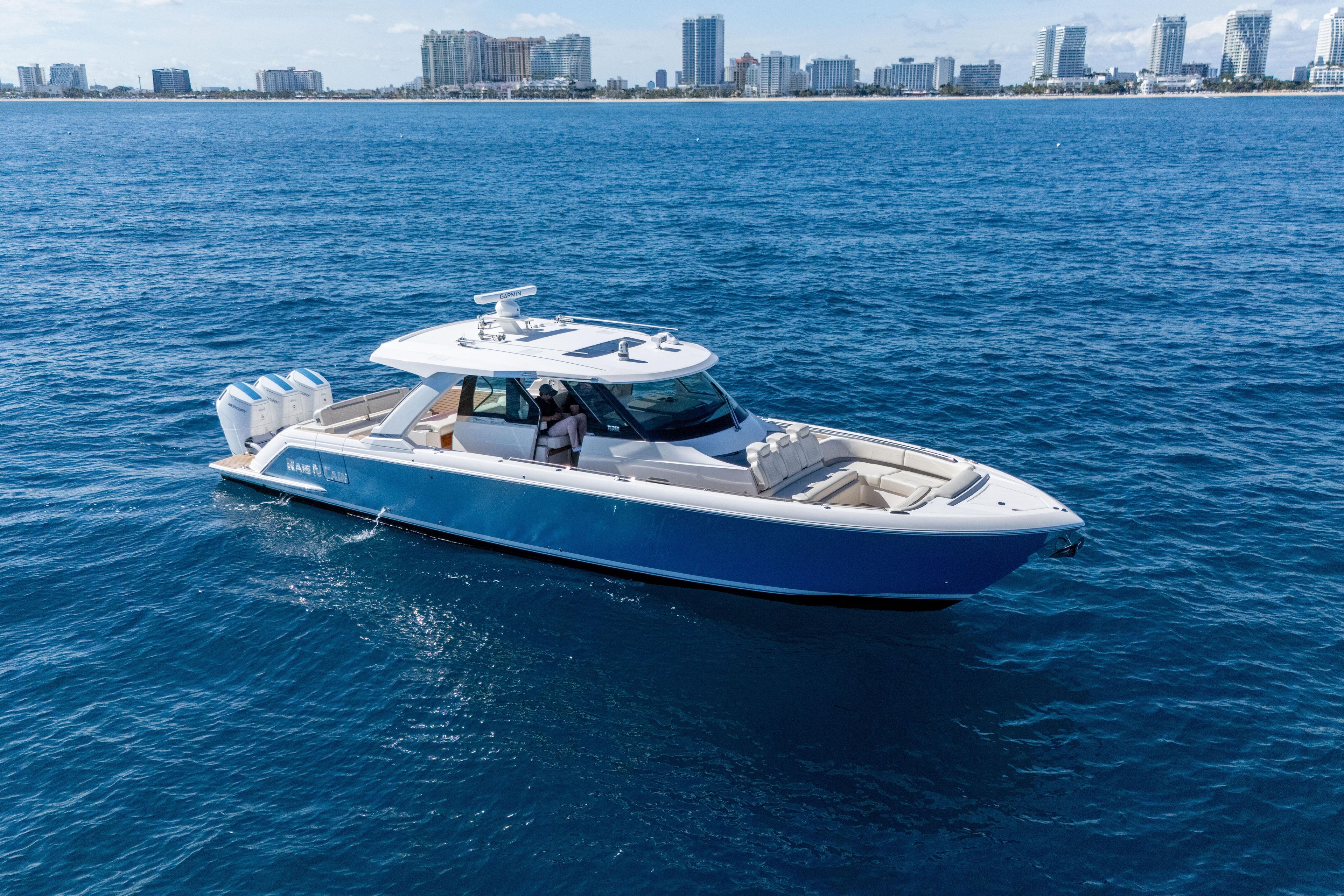 2024 Tiara Yachts 48 LS