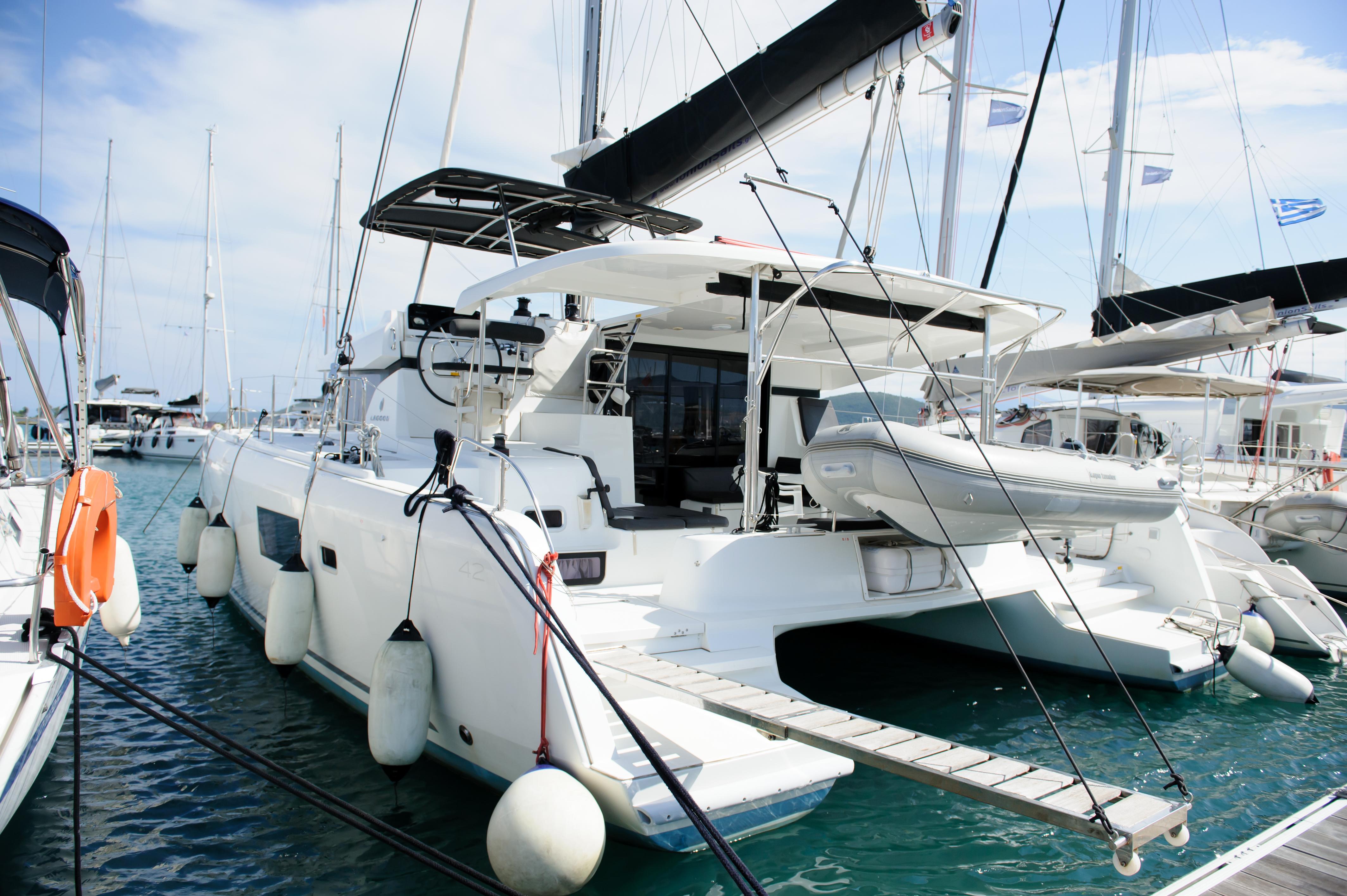 2019 Lagoon 42