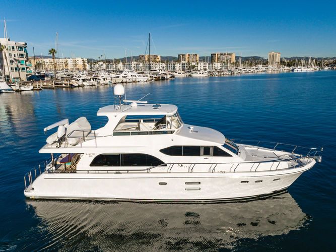 2011 Hampton 620 Pilothouse