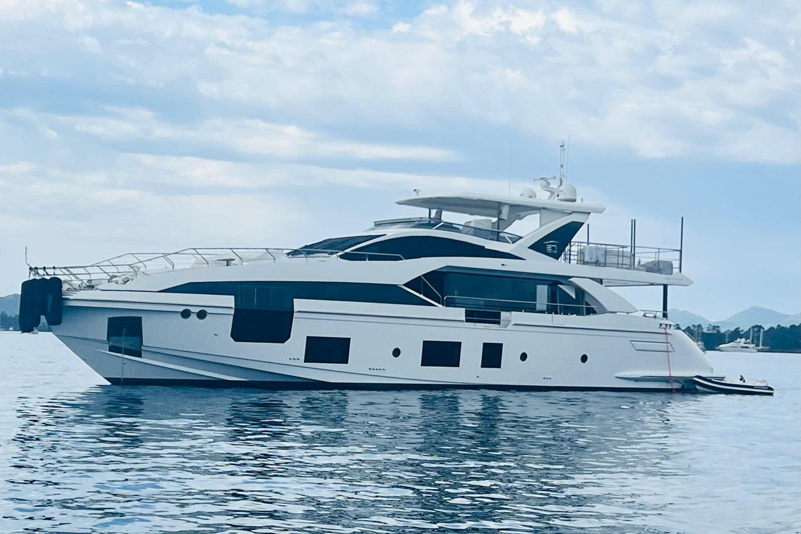 2019 Azimut Grande 27M