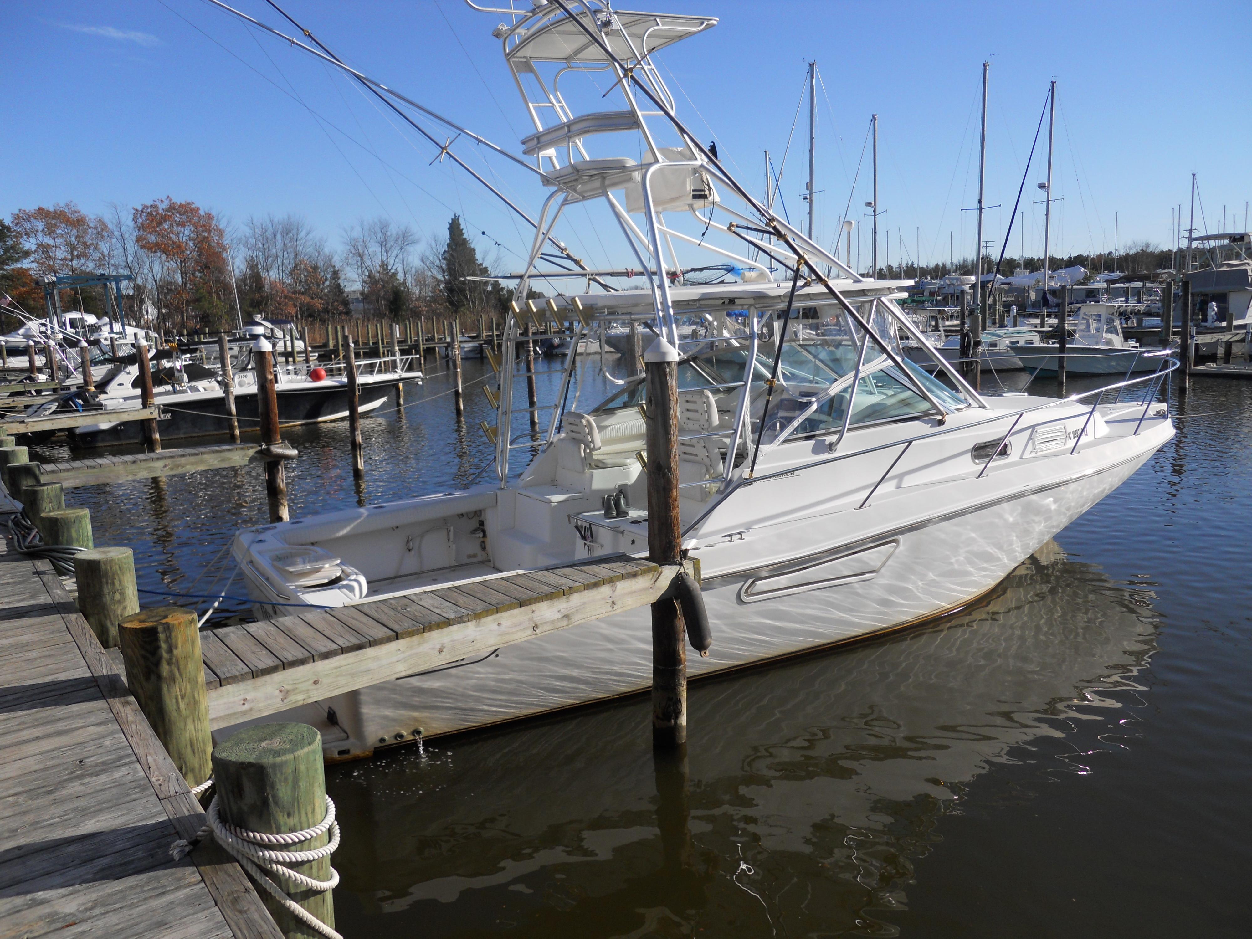 2000 Boston Whaler 34 Defiance yacht for sale in 