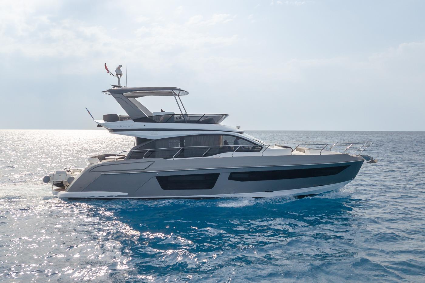 2023 Azimut Fly 53