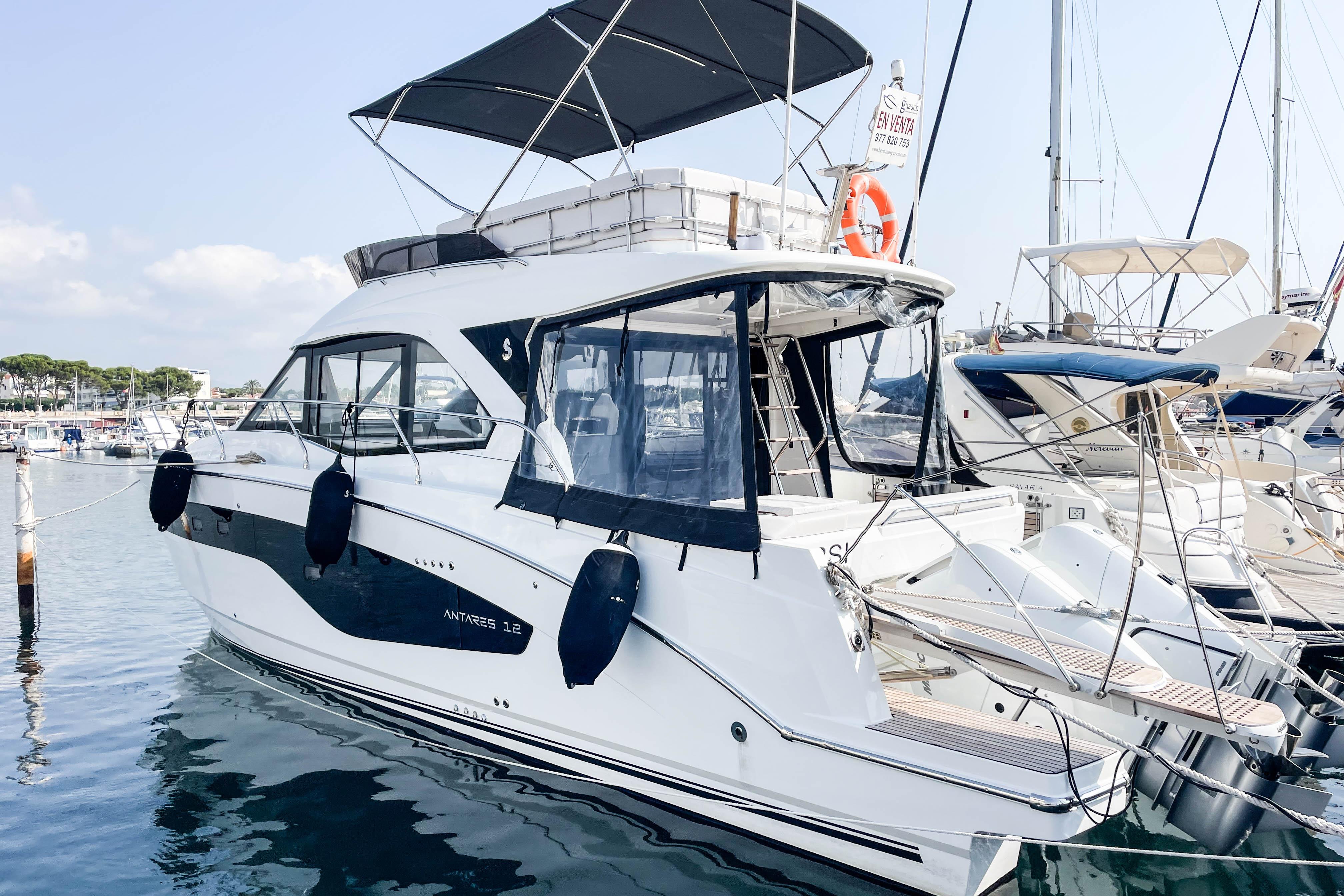 2024 Beneteau Antares 12