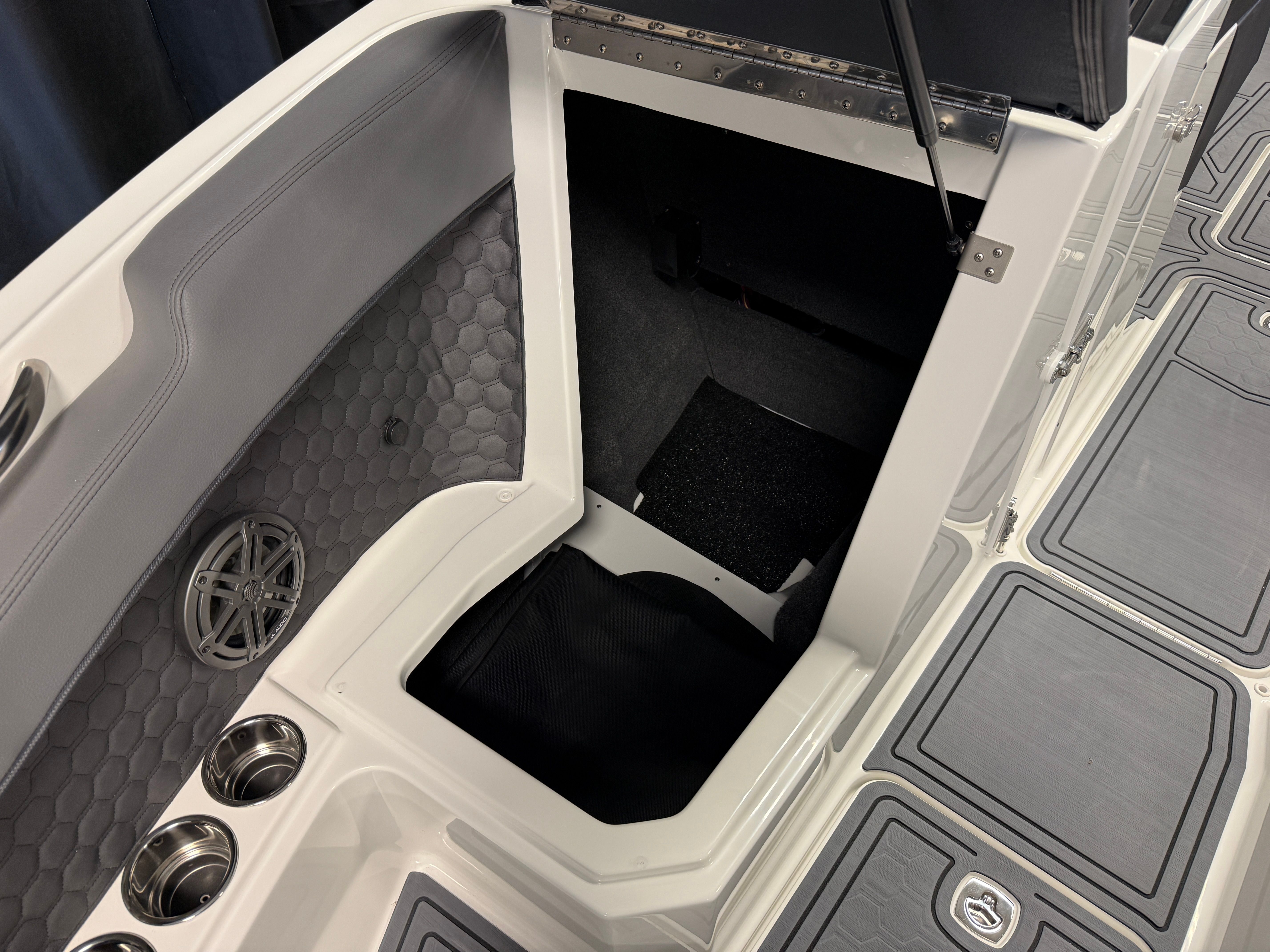 2026 Cobalt R6 Surf for Sale in Crosslake, MN, United States | 25 ft ...