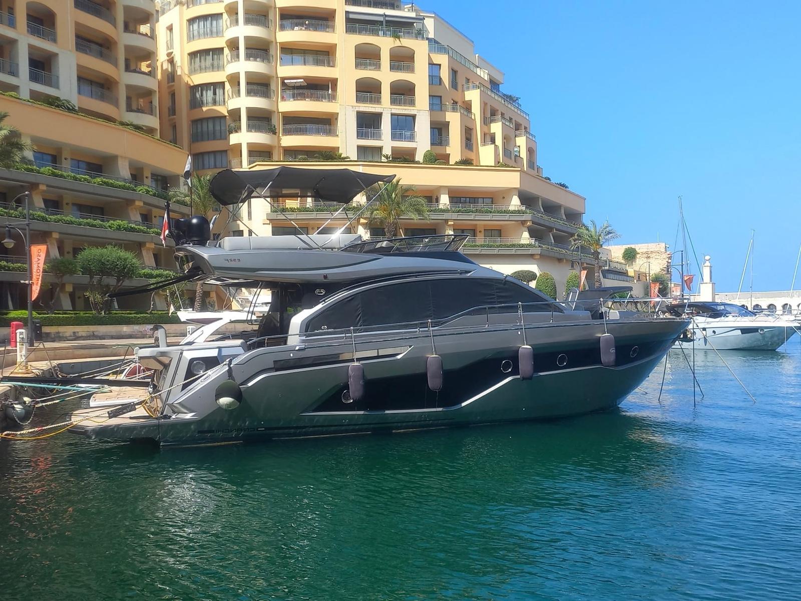 2022 Cranchi E52F