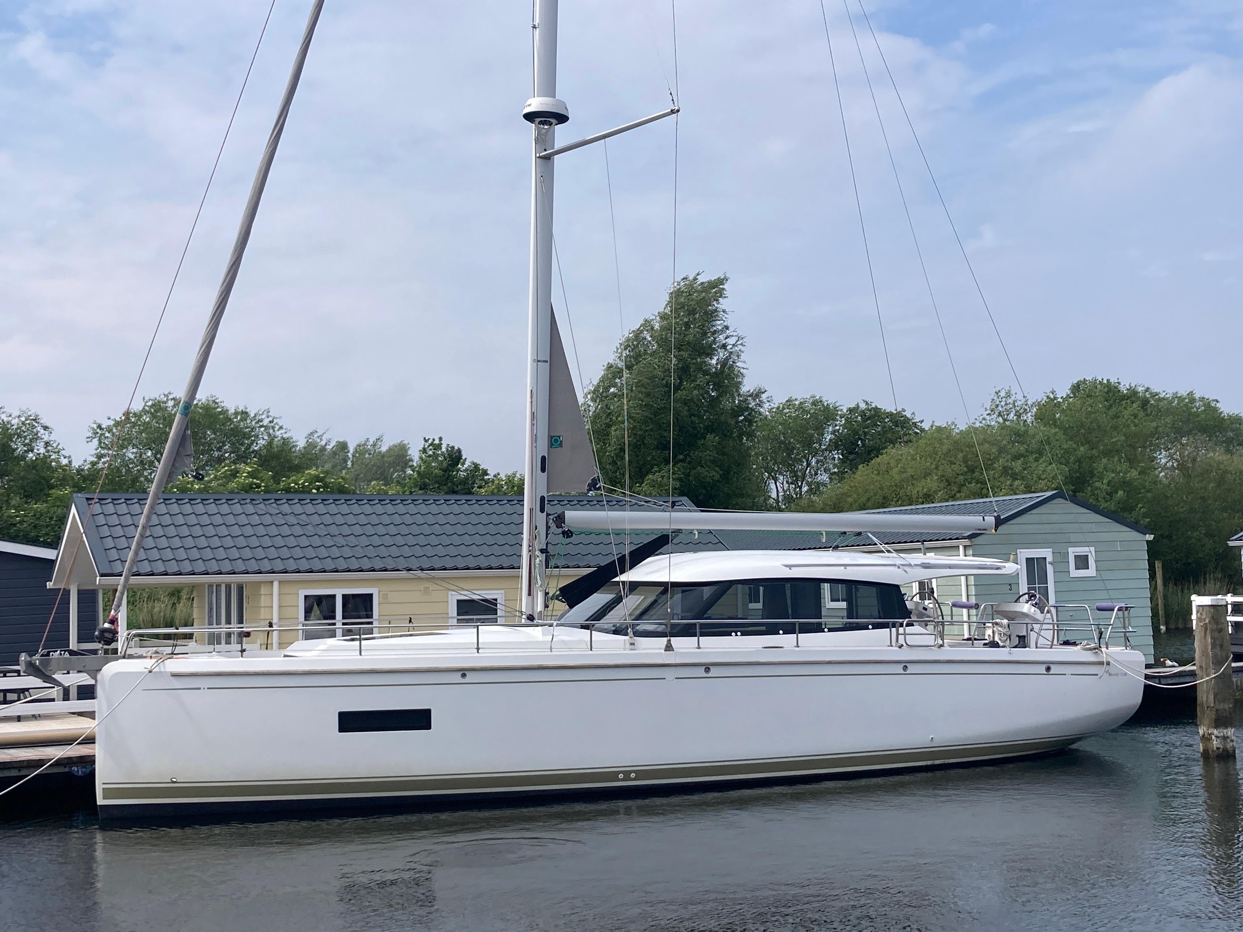 2022 Moody Decksaloon 41