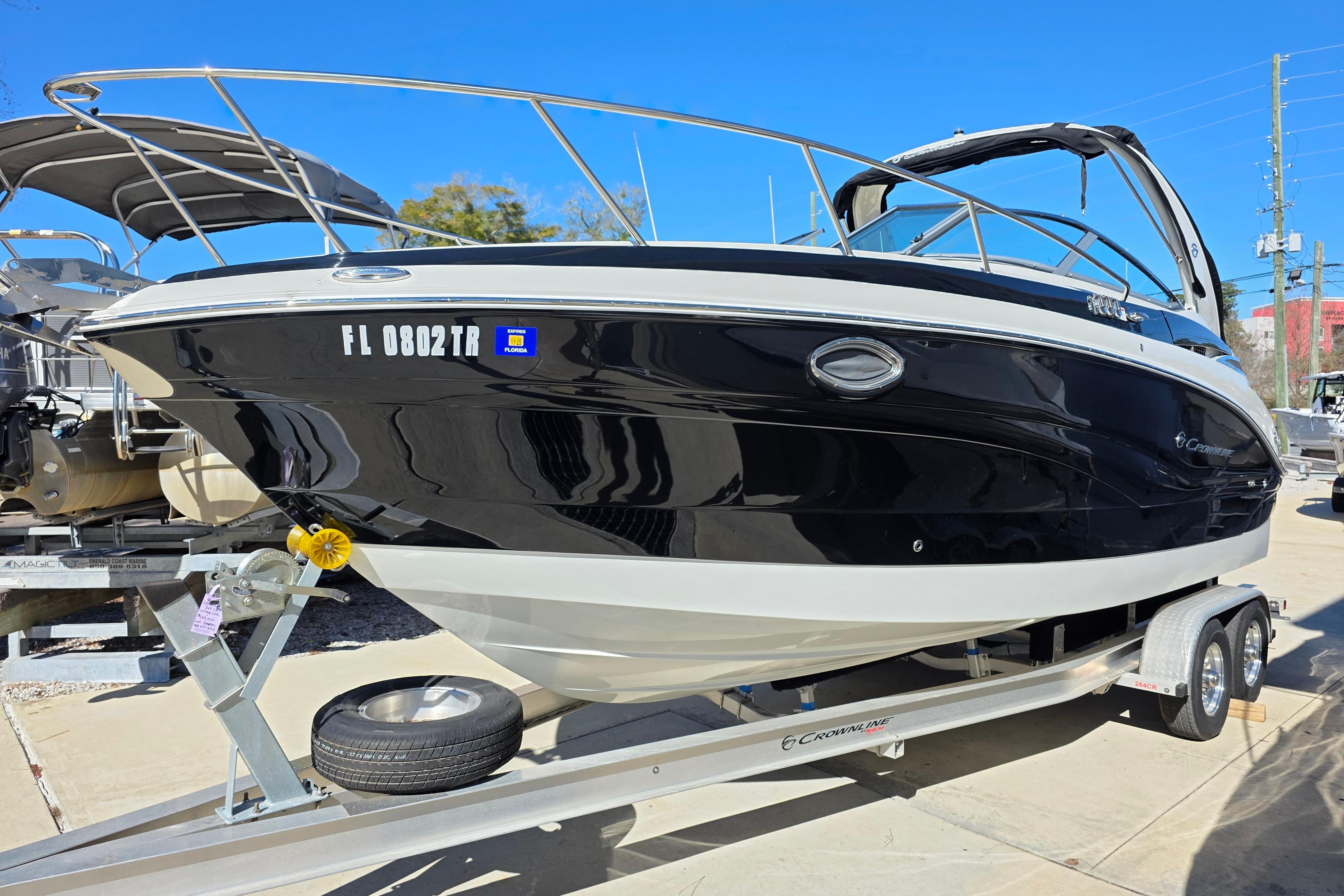 2022 Crownline 264 CR
