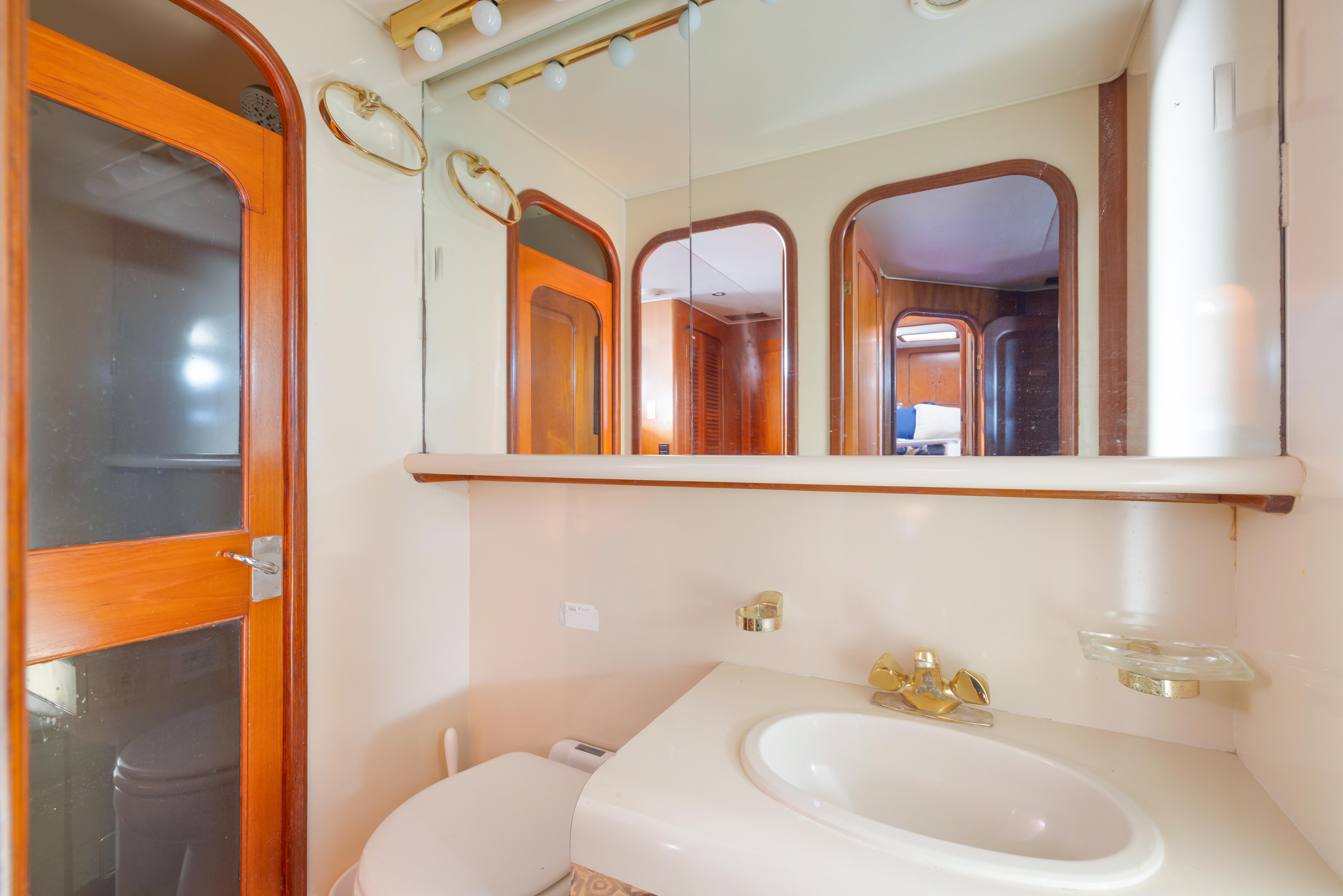 1989 Viking 63 Motor Yacht for Sale in Myrtle Beach, SC, United States ...