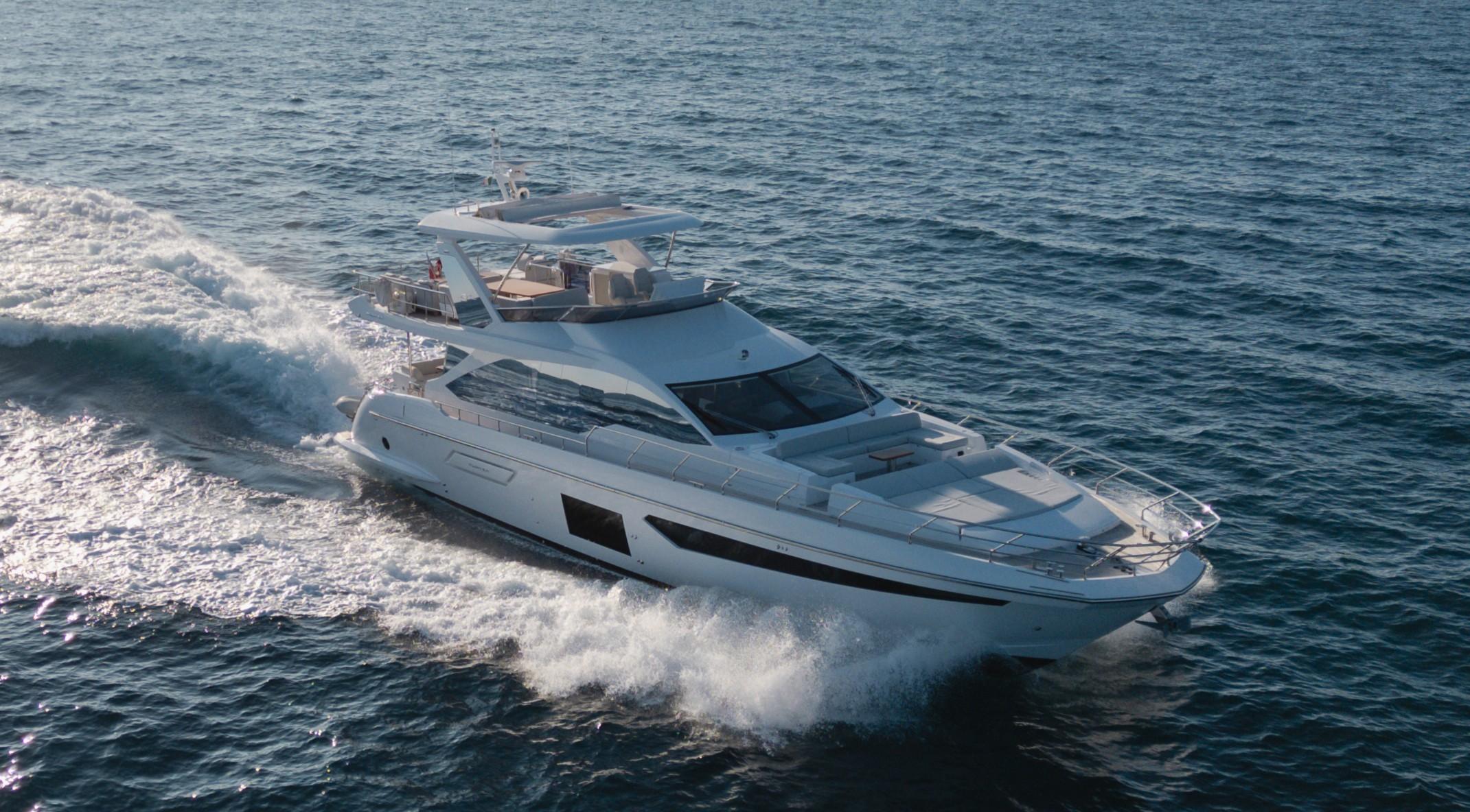 2023 Azimut Fly 72