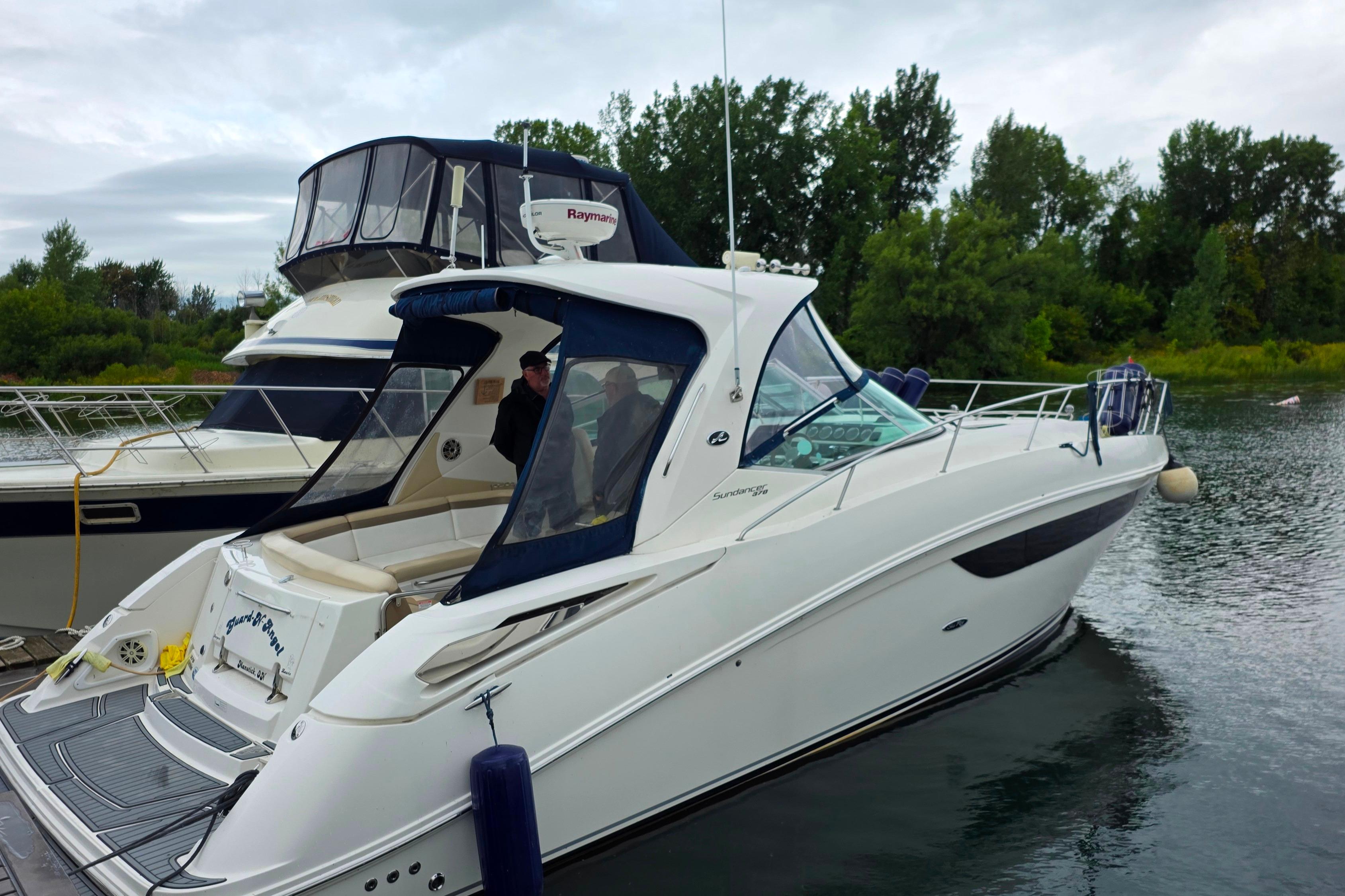 2013 Sea Ray Sundancer 370