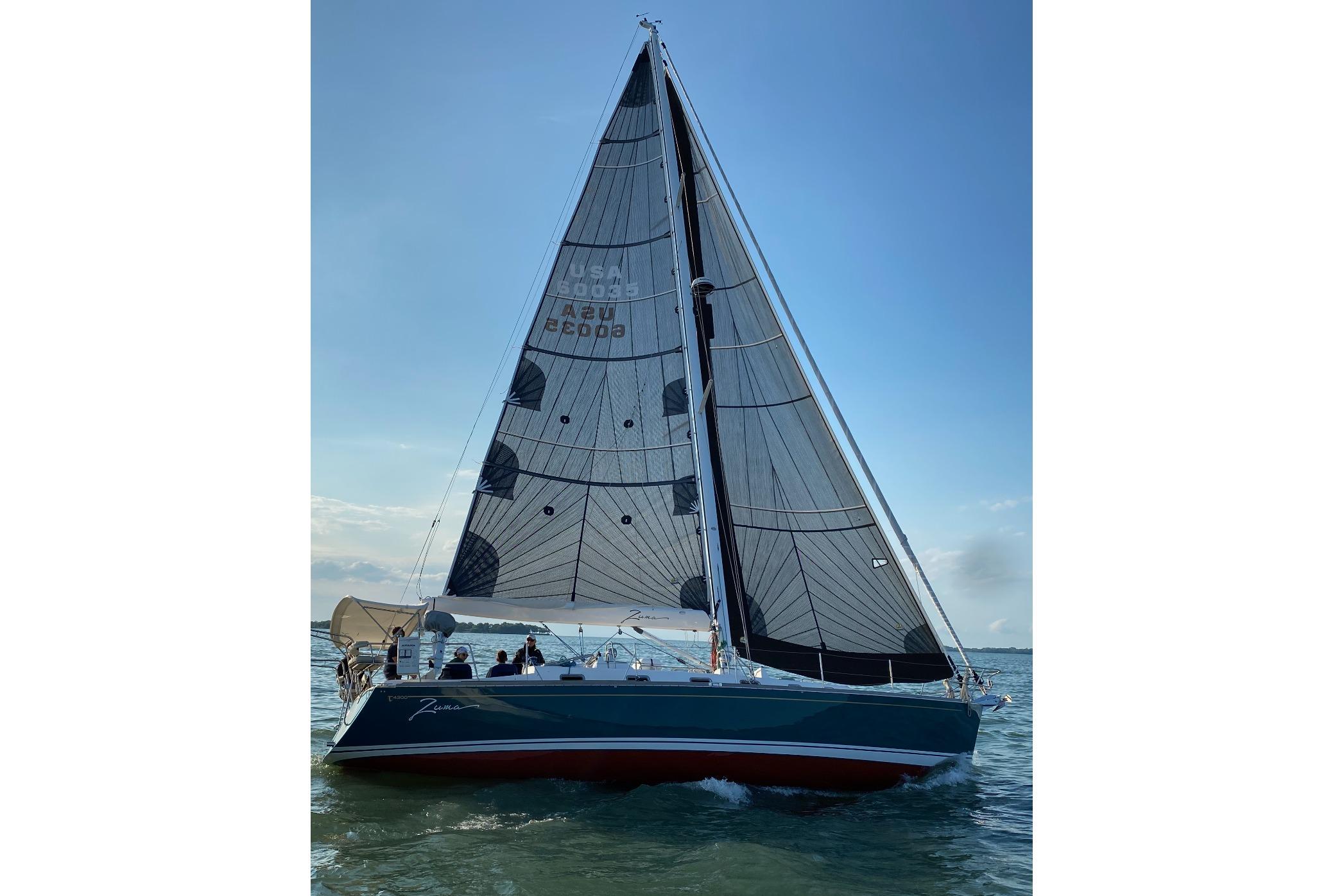 2017 Tartan 4300 yacht for sale in 