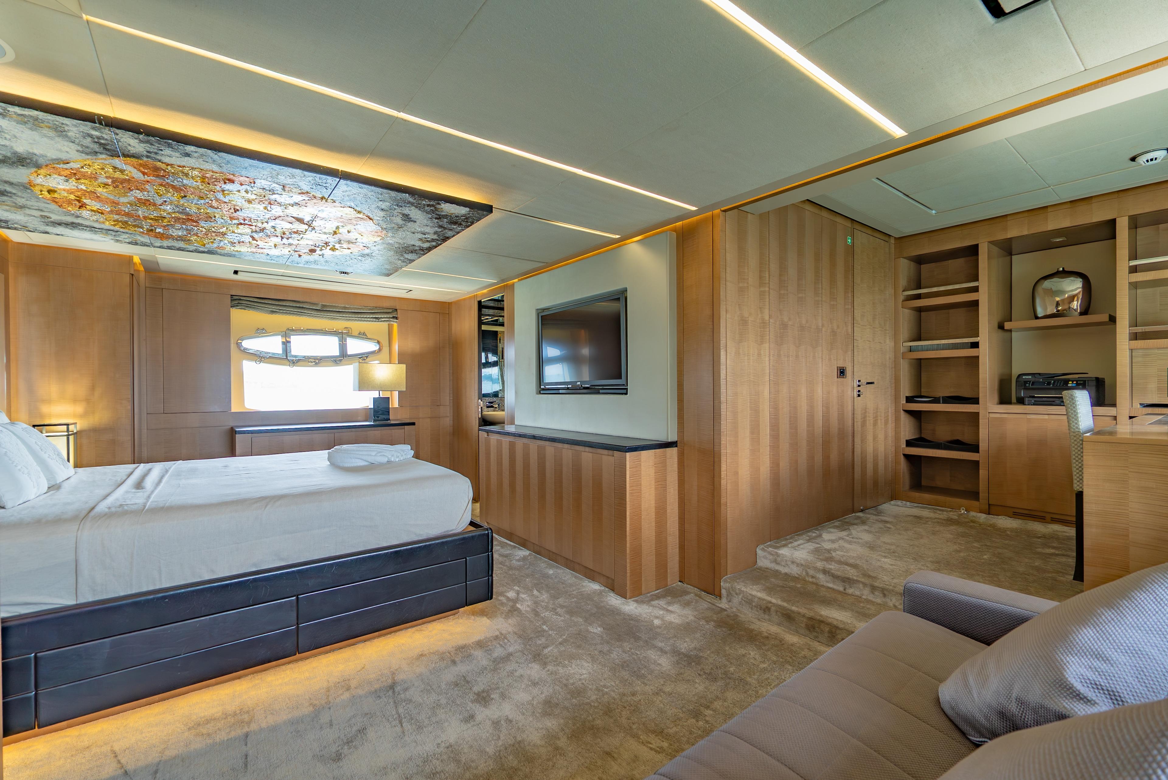 Side View Pershing 2011 Pershing 108 for Sale in ถลาง, Thailand | 108 ft | Global Yacht ...