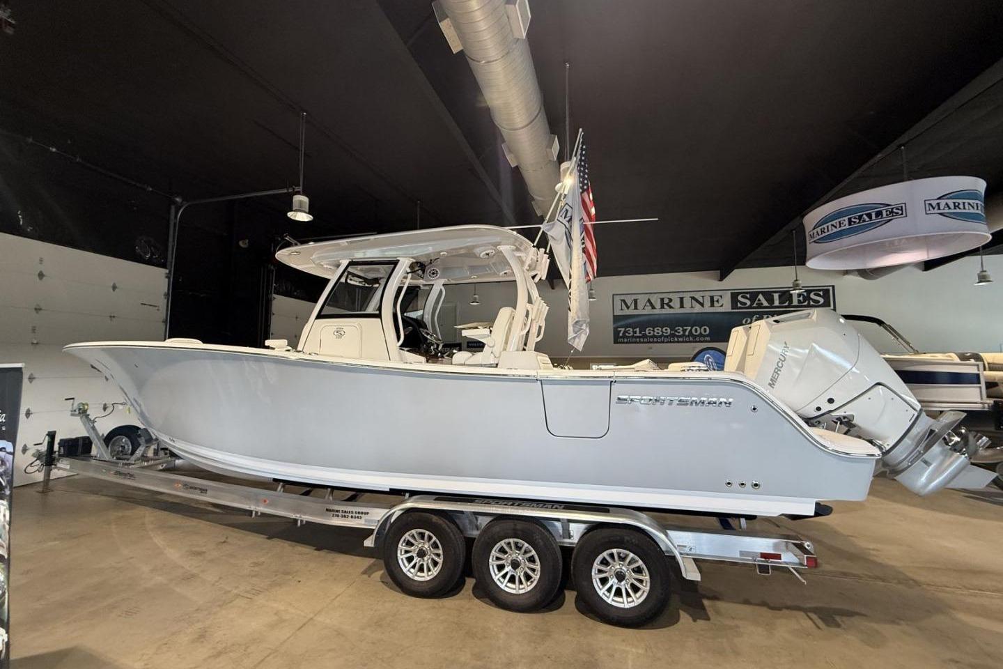 2025 Sportsman Open 322 Center Console