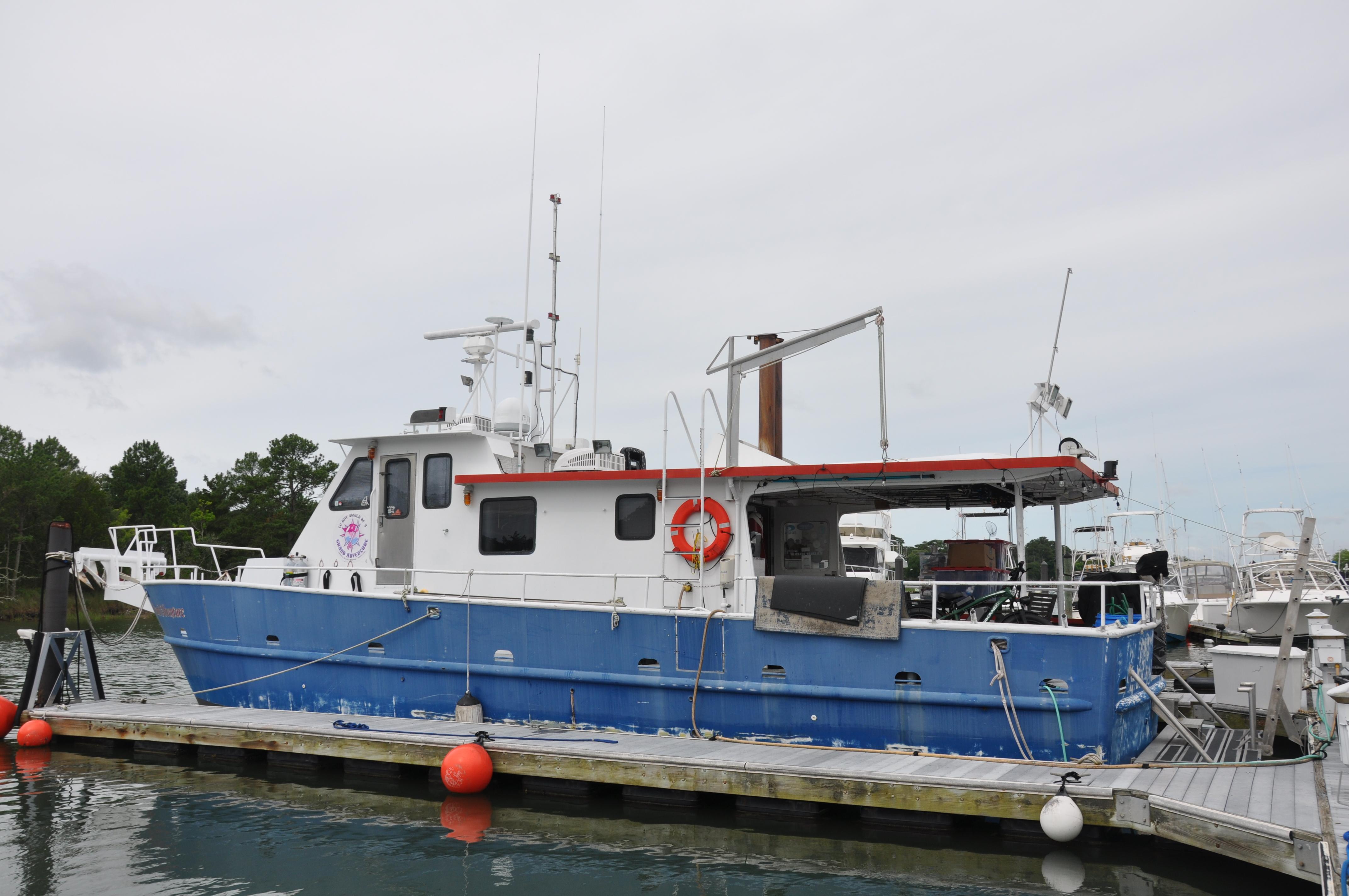 1999 Rodriquez 50 Pilothouse