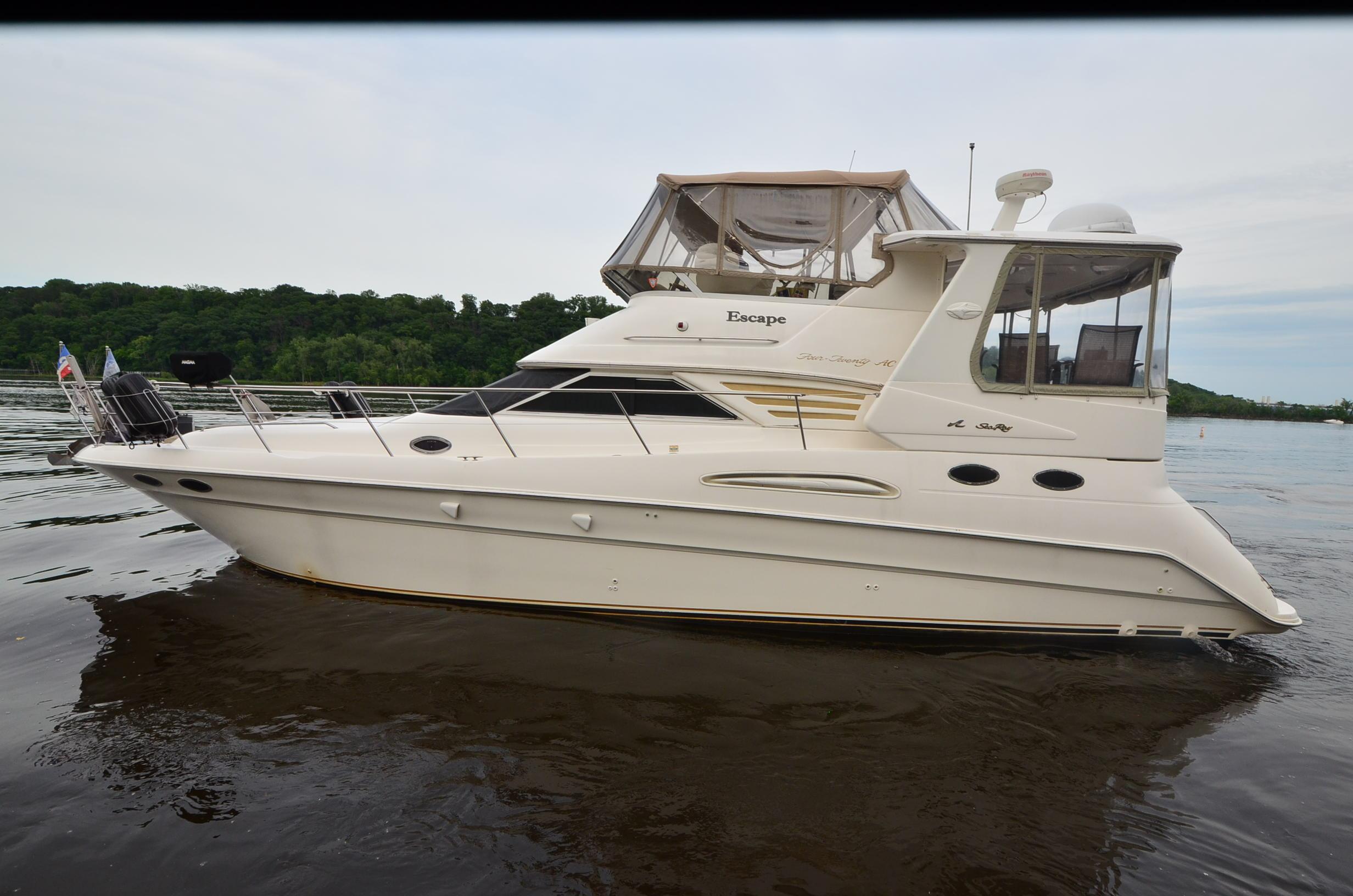 2000 Sea Ray 420 Aft Cabin