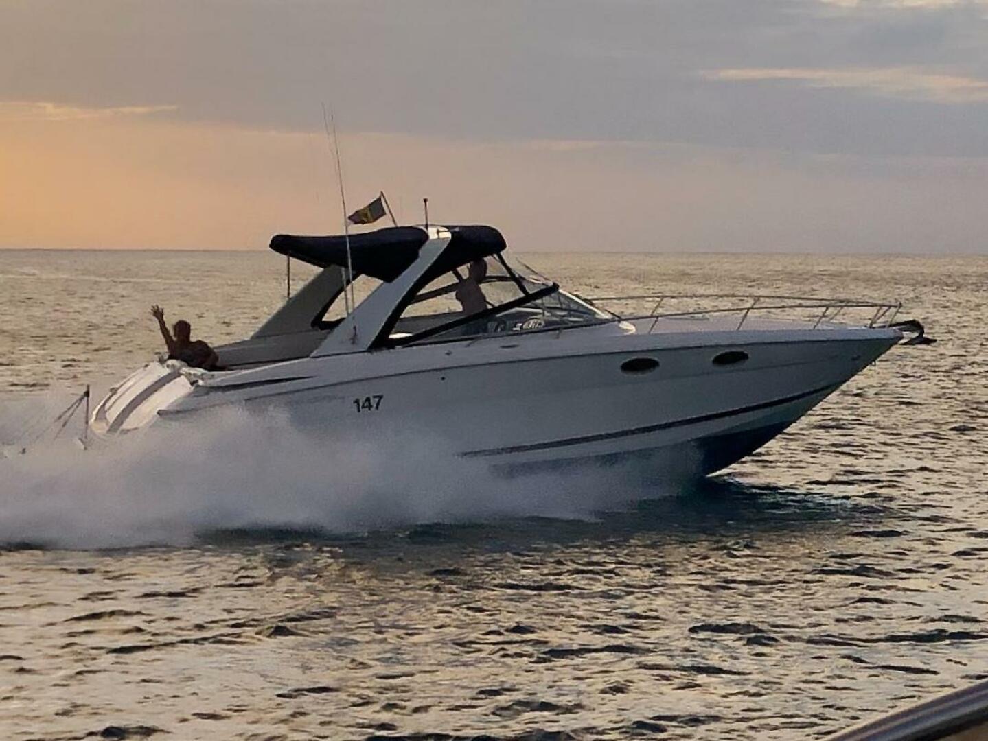 2011 Regal 3350 Sport Cruiser