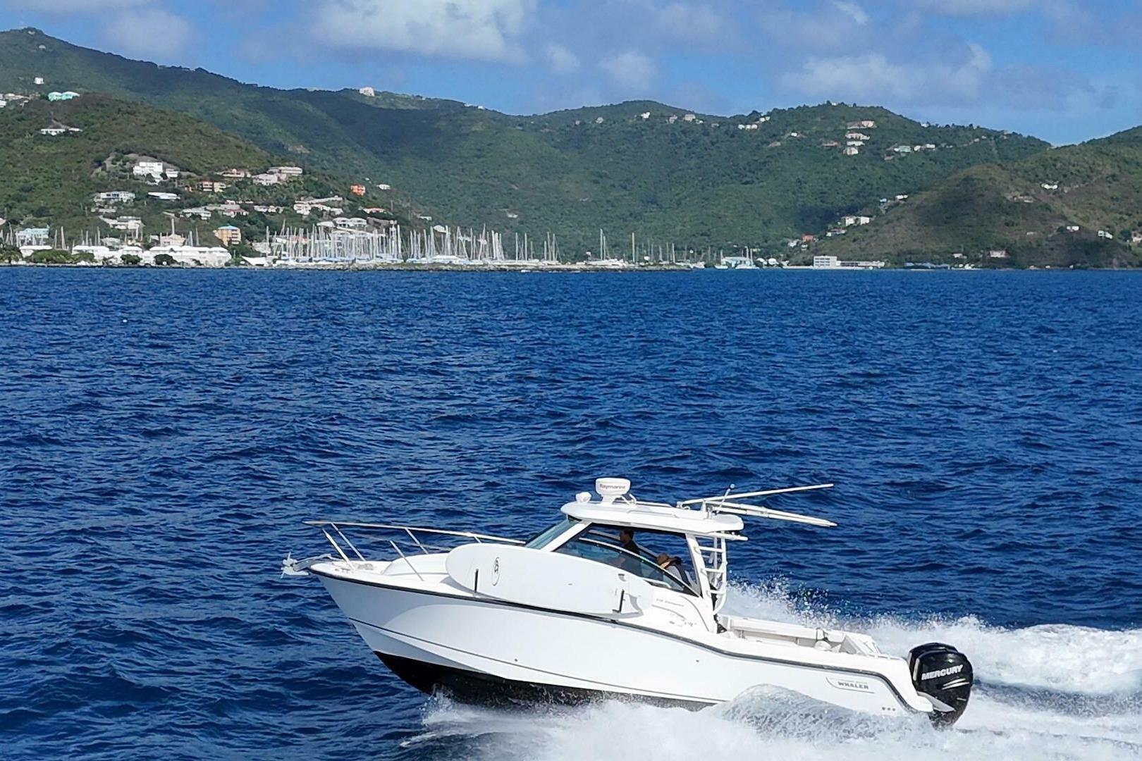 2013 Boston Whaler Conquest 315 yacht for sale in 