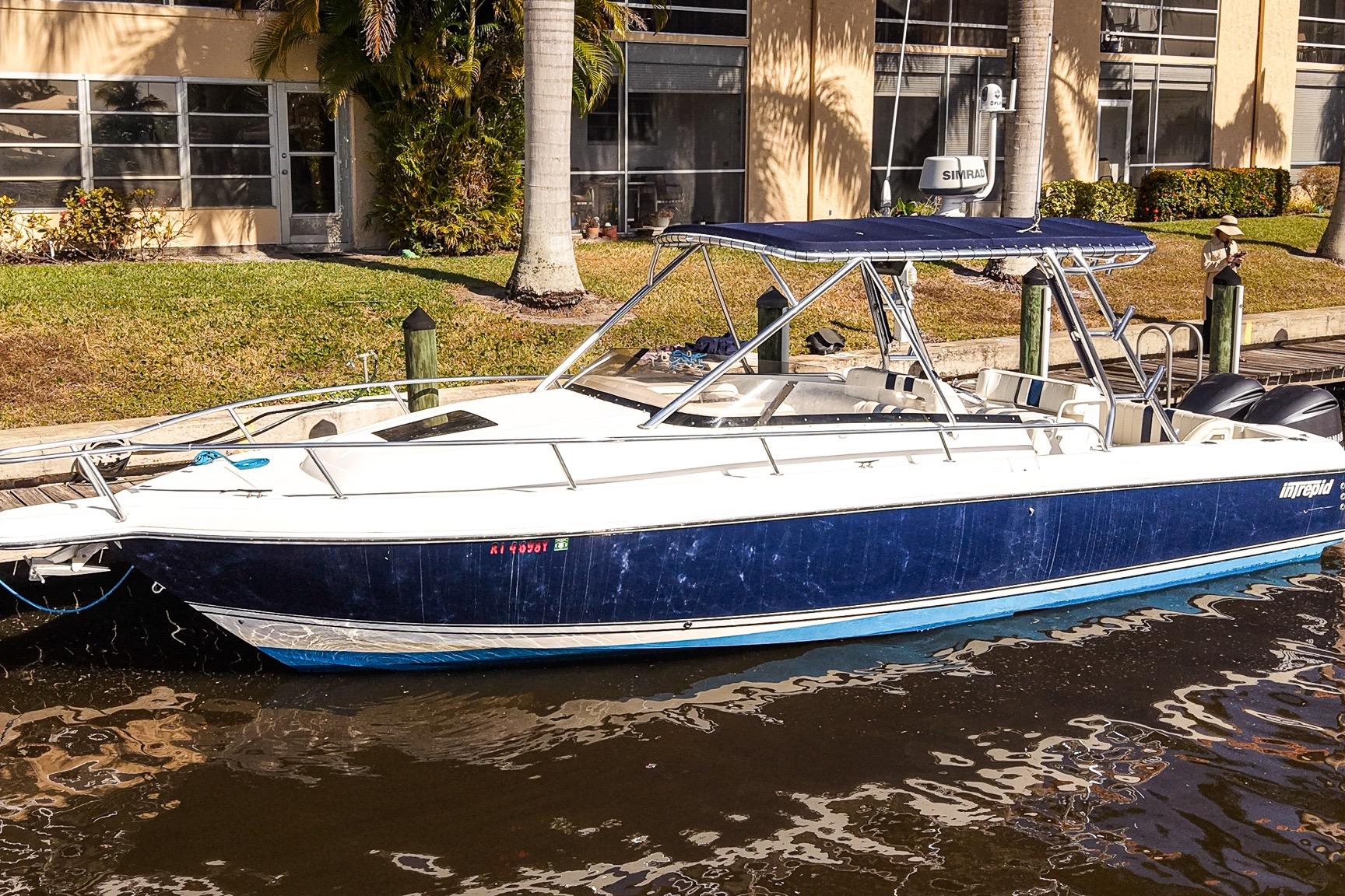 2003 Intrepid 310 Walkaround