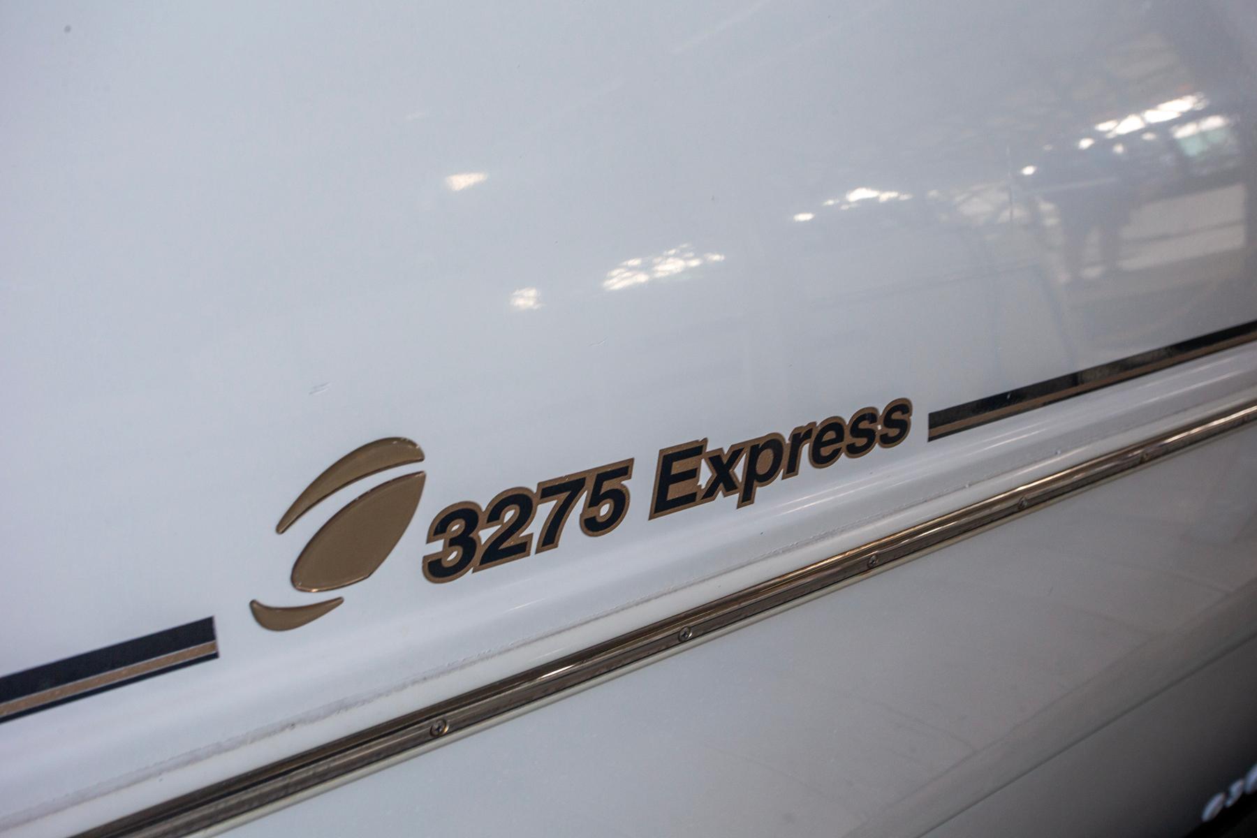 2003 Cruisers 3275 Express for Sale in Des Moines, WA, United States ...