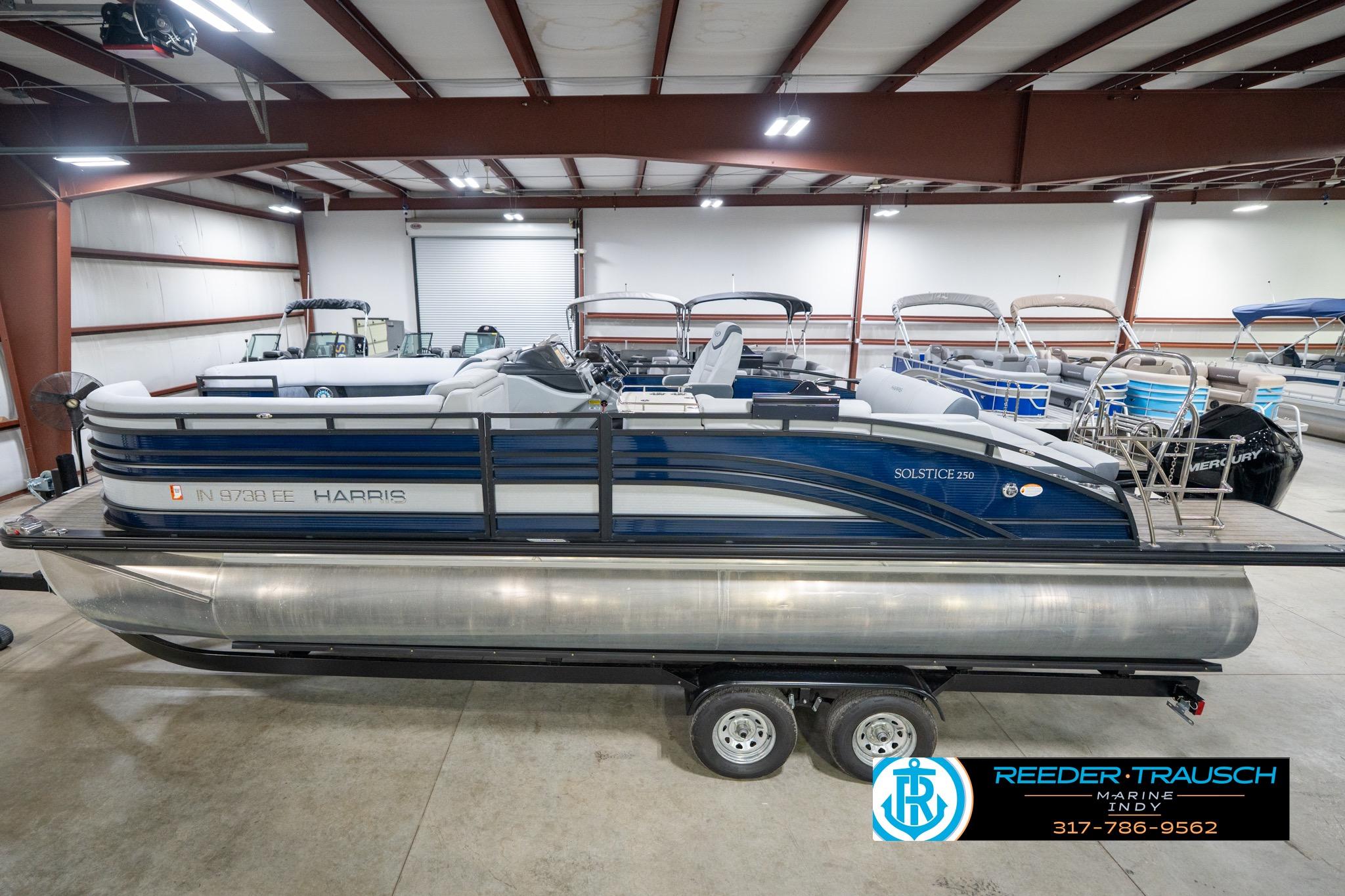 2020 Harris Solstice yacht for sale in 