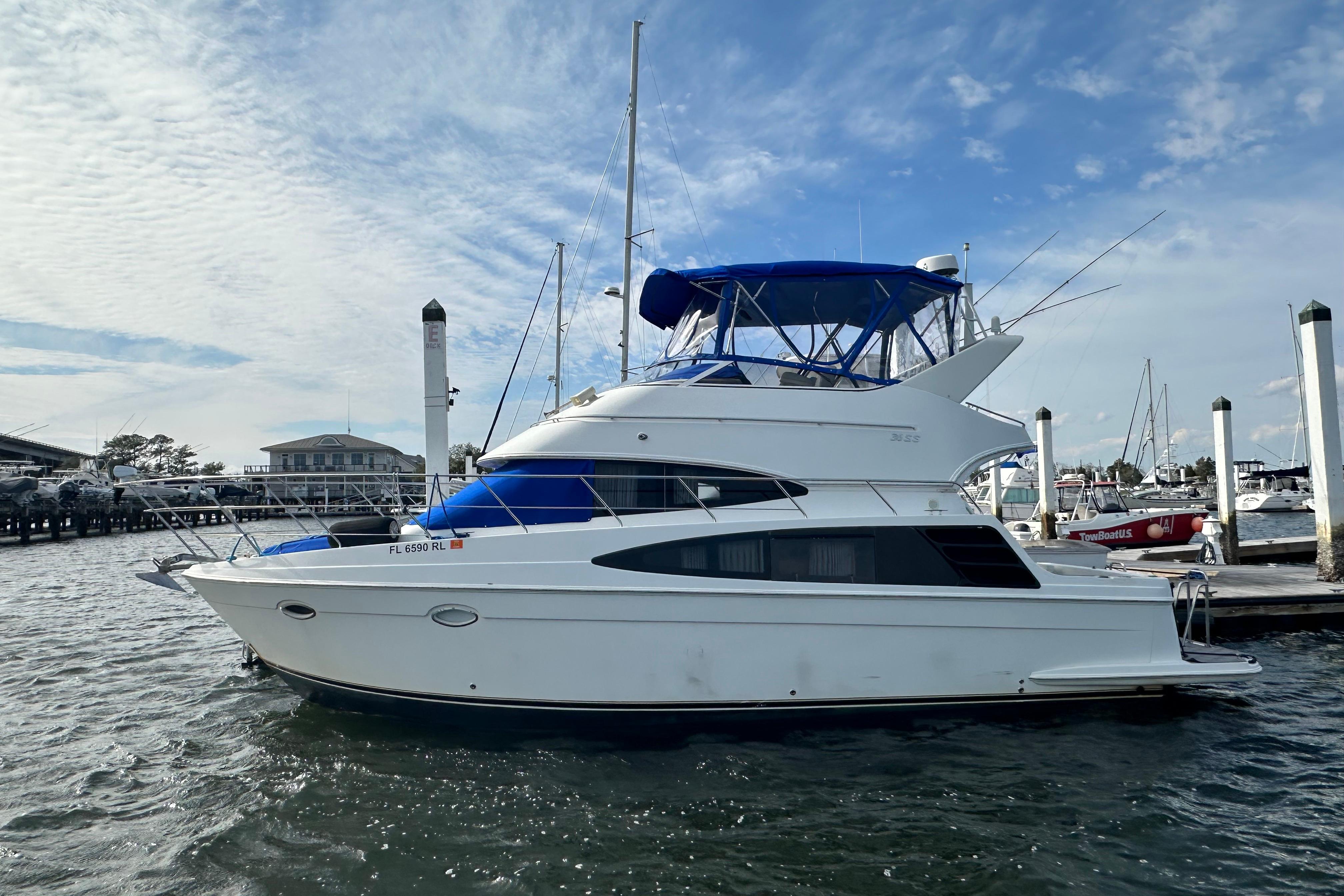 2005 Carver 36 Super Sport yacht for sale in 