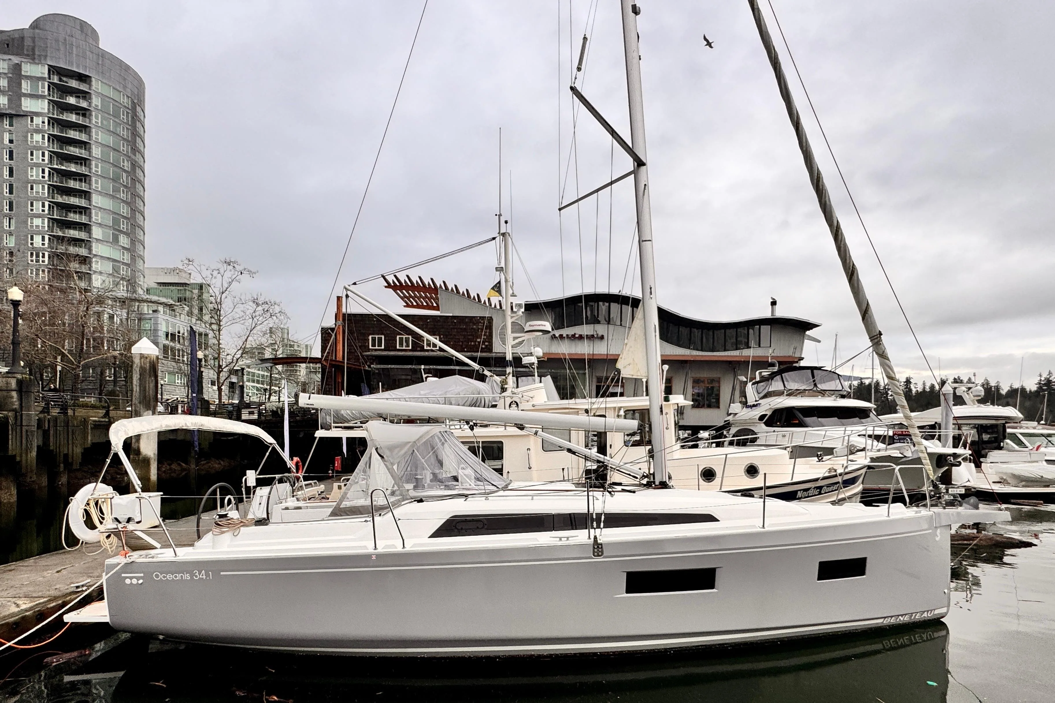 2023 Beneteau Oceanis 34.1
