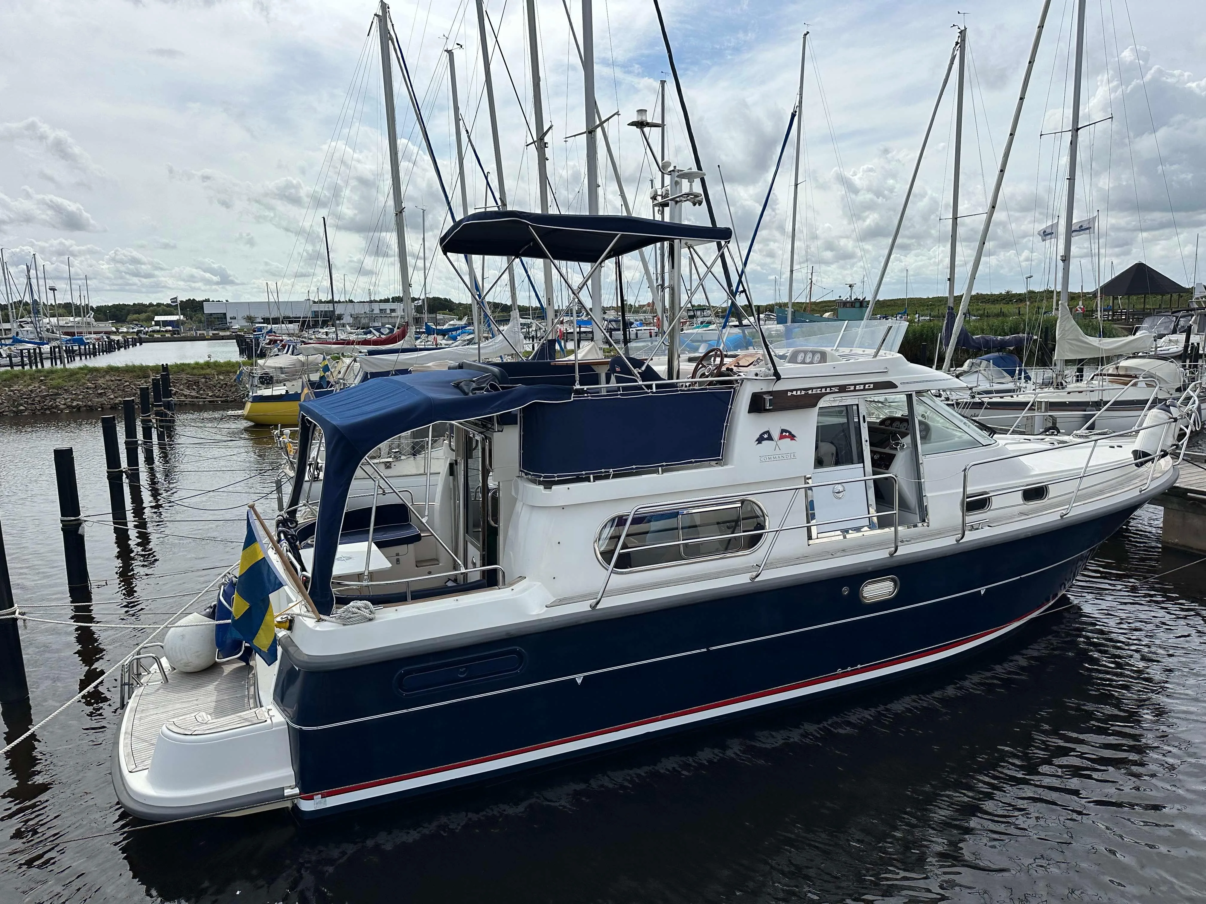 2007 Nimbus 380 Commander yacht for sale in 