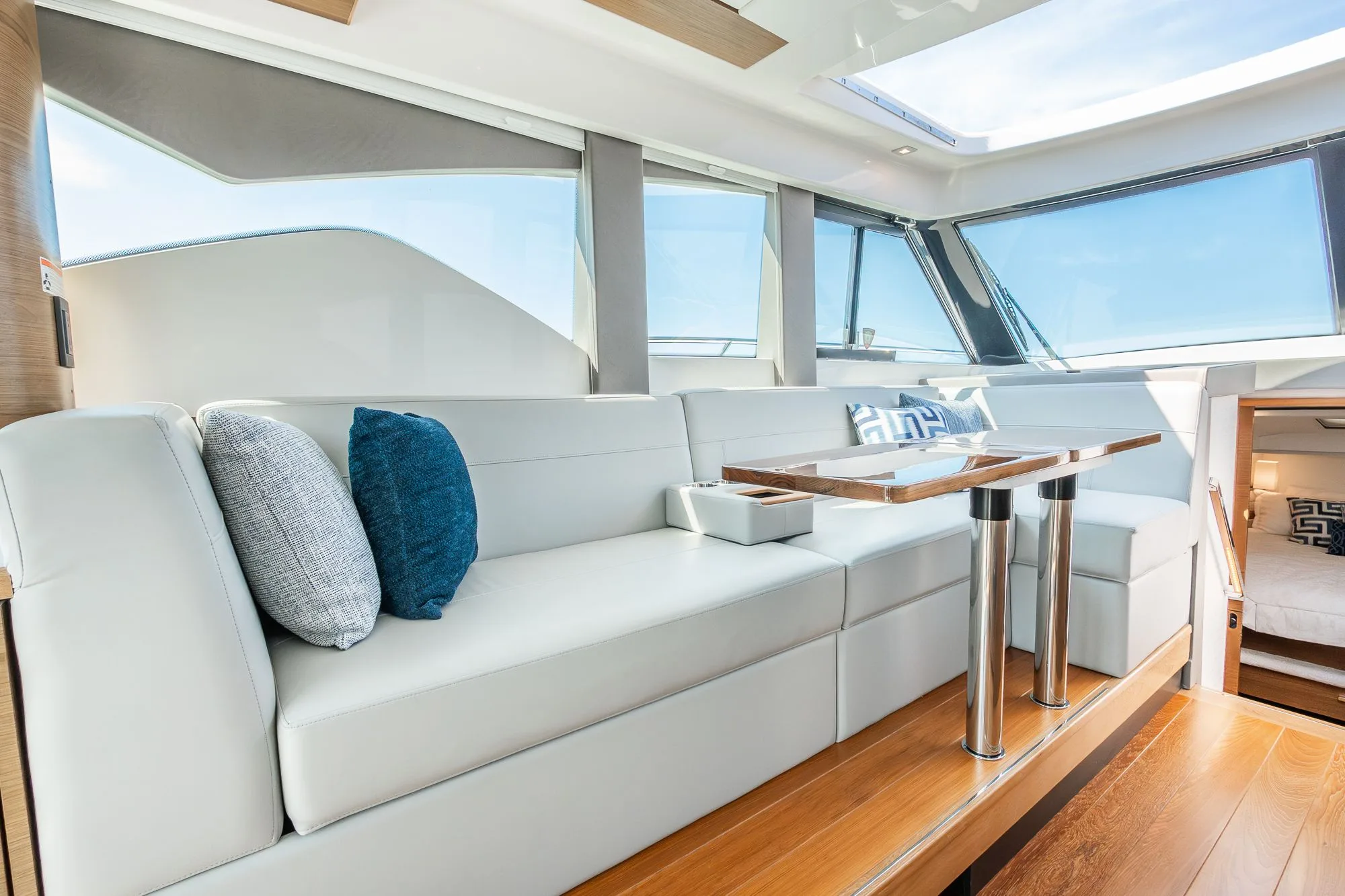 2023 Tiara Yachts C39 Coupe for Sale in Holland, MI, United States | 41 ...