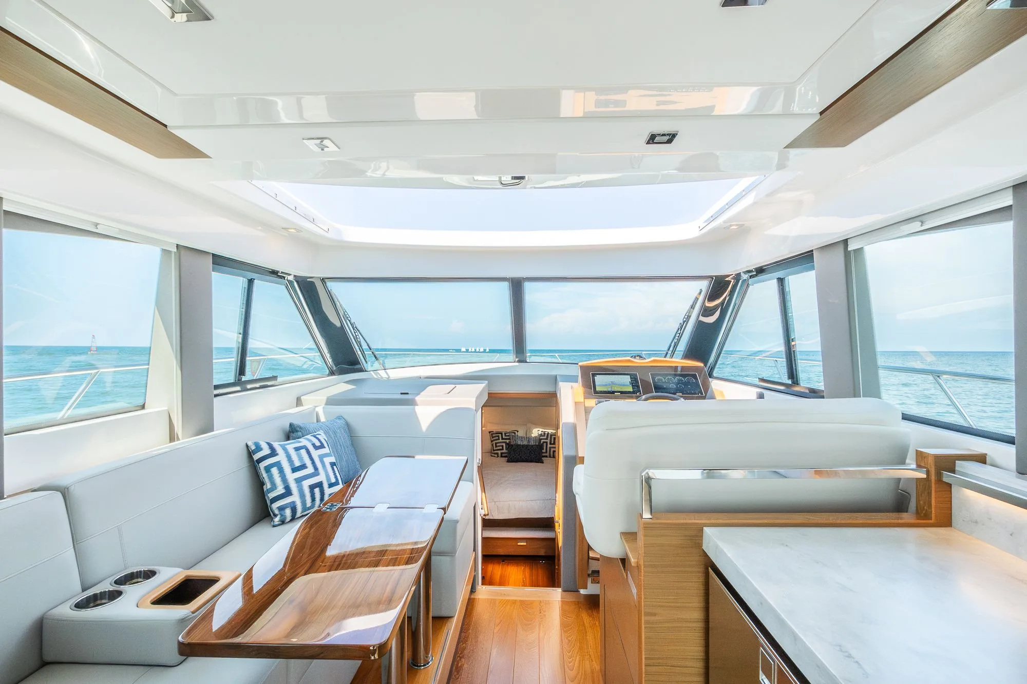 2023 Tiara Yachts C39 Coupe for Sale in Holland, MI, United States | 41 ...