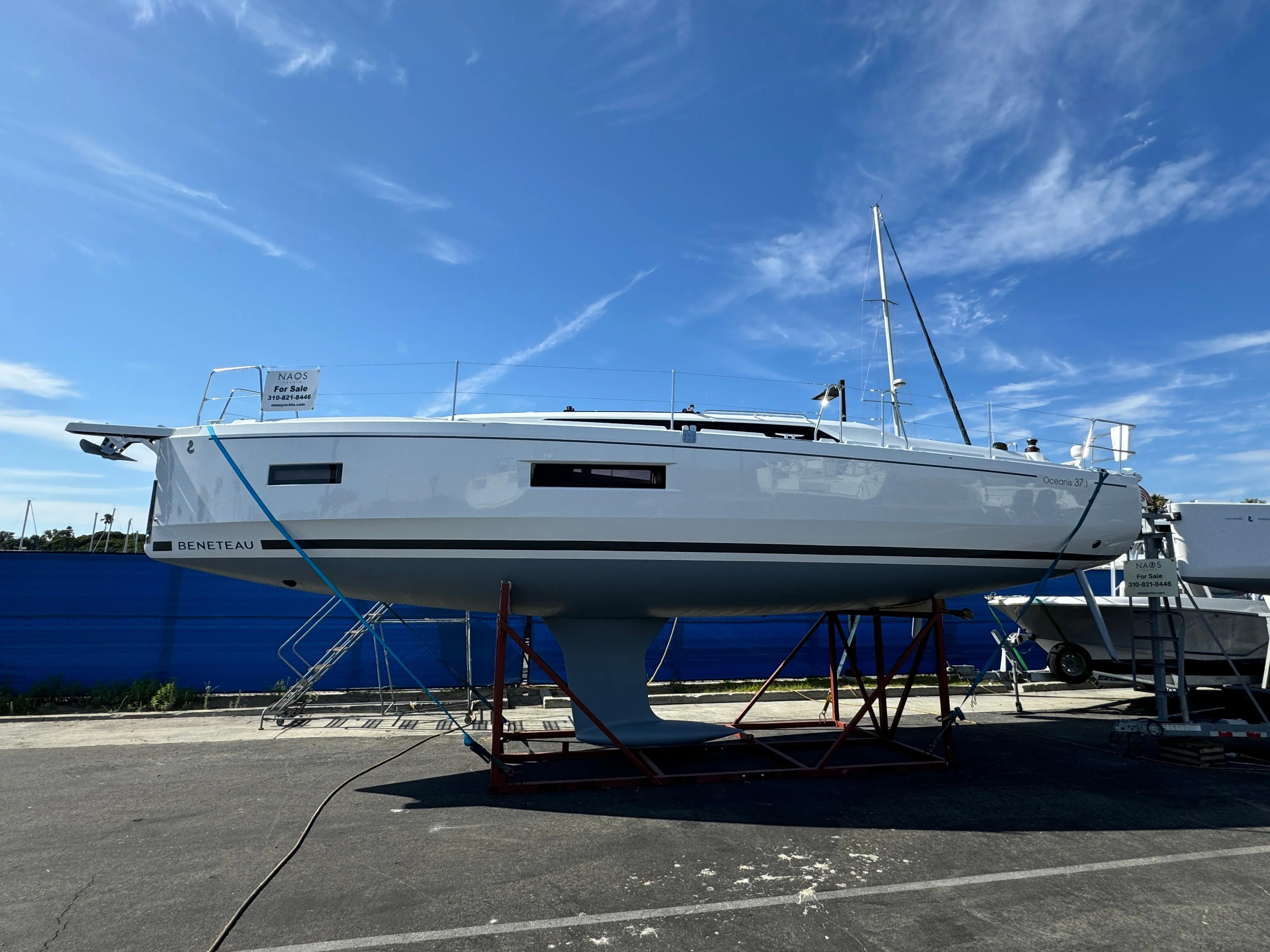 2025 Beneteau Oceanis 37.1